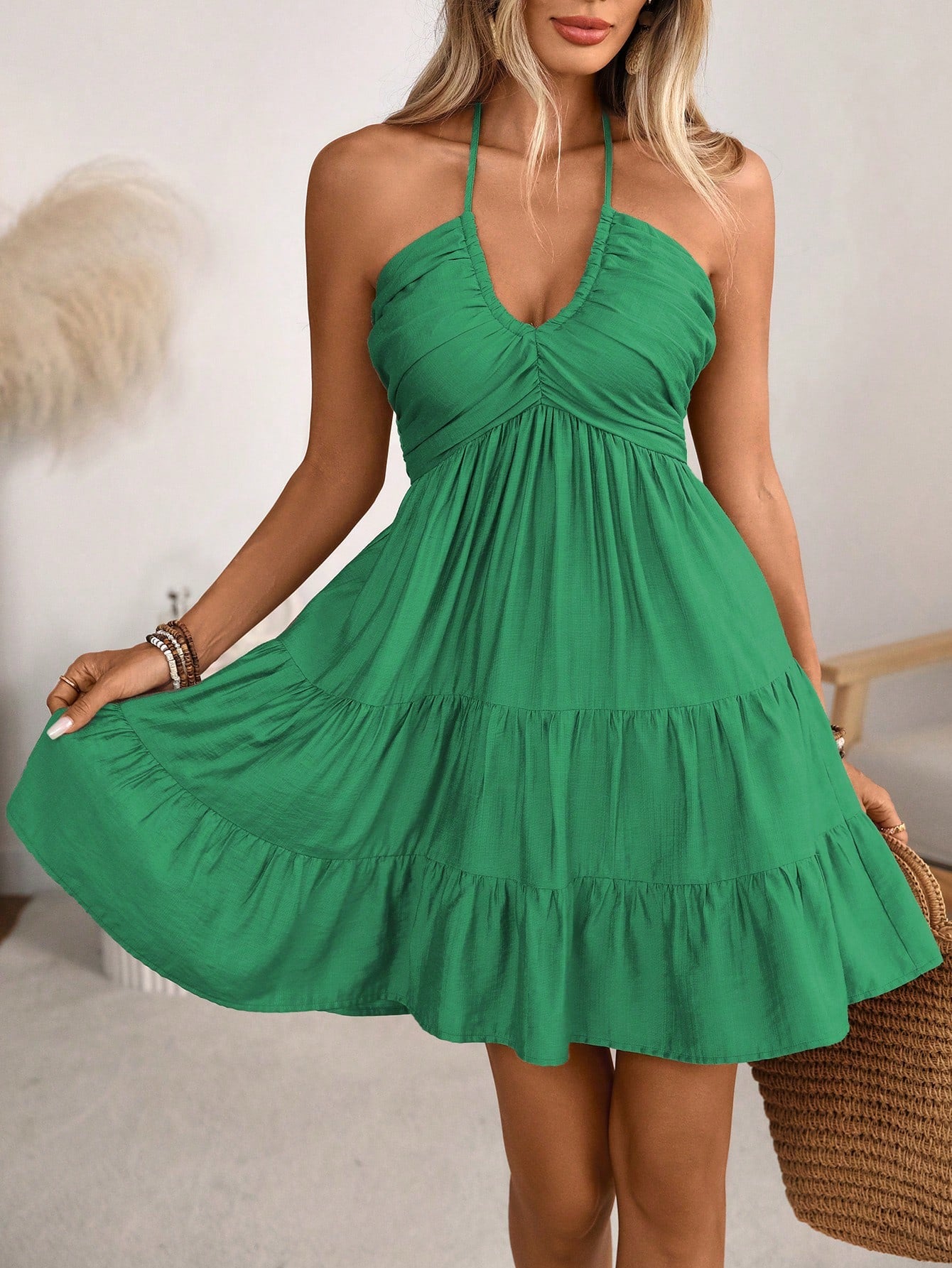LUNE Women's Green Summer Boho Holiday Vacation Holiday Beach Dress,Linen Shirred Ruched Bust Tiered Cake A-Line Backless Adjustable Halter Bow Maxi Dress