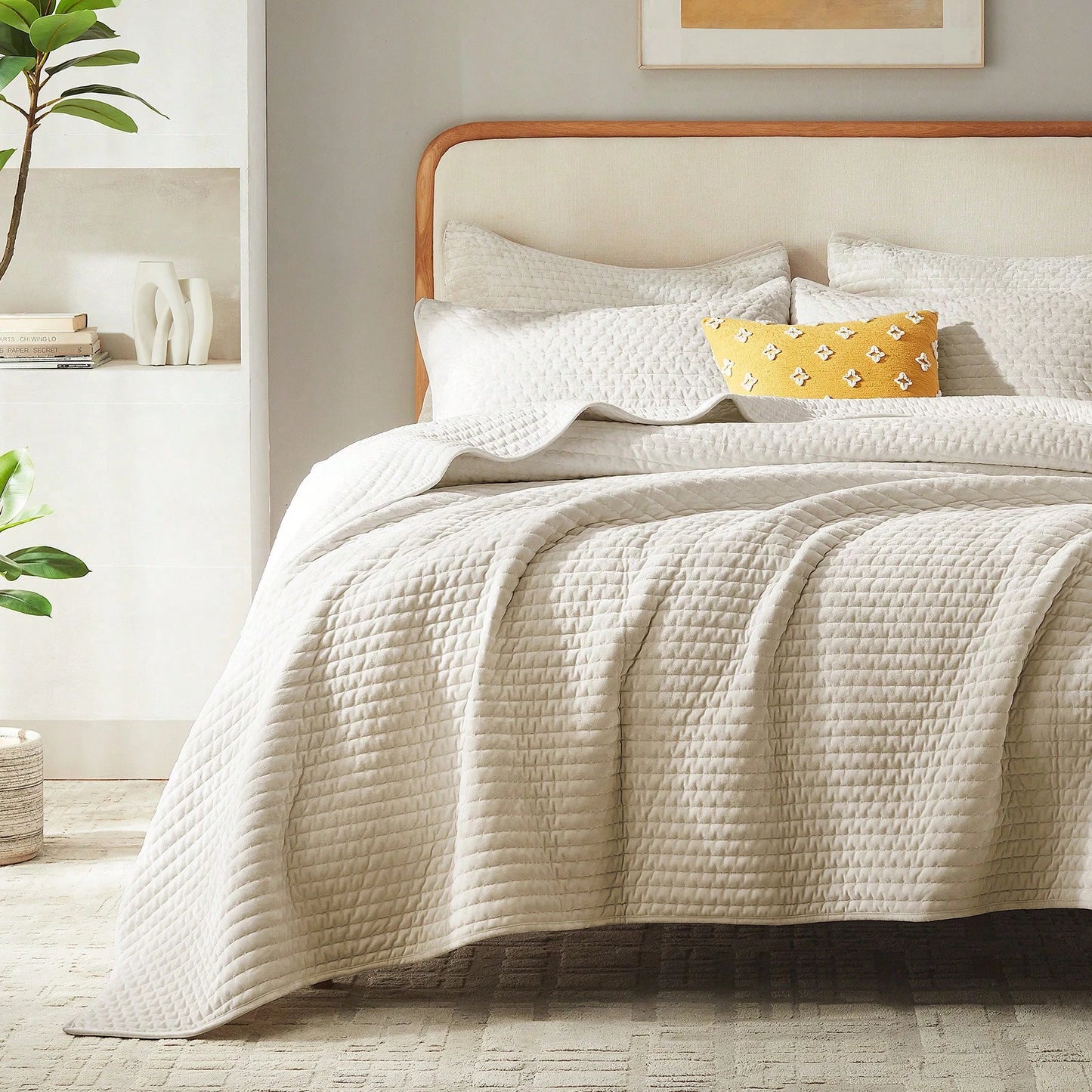 Luxury Velvet Quilt Set, Ultra-Soft Striped Channel Comforter With Rice Stitch Detailing, Lightweight All-Season Bedspread Coverlet W/ 2 Shams, 3 Sizes, 6 Colors