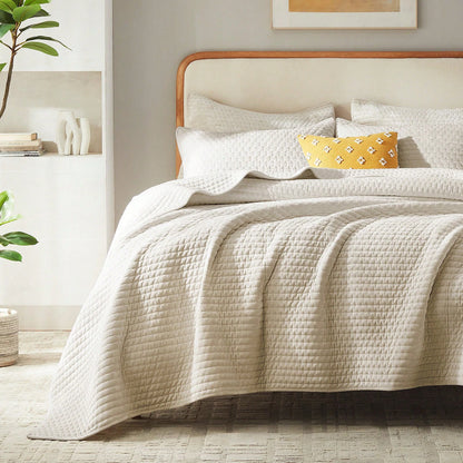 Luxury Velvet Quilt Set, Ultra-Soft Striped Channel Comforter With Rice Stitch Detailing, Lightweight All-Season Bedspread Coverlet W/ 2 Shams, 3 Sizes, 6 Colors