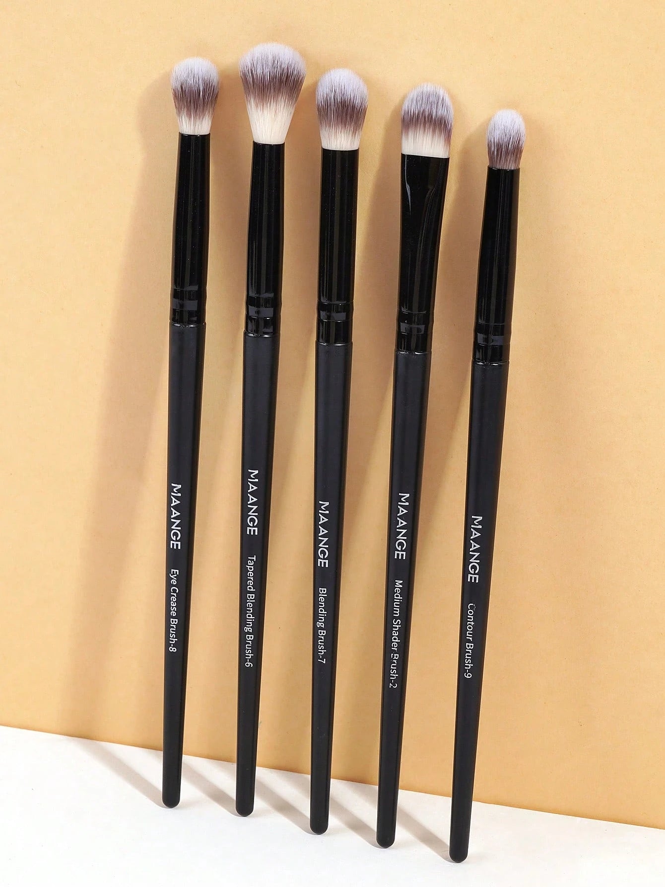 MAANGE 5pcs Professional Eye Makeup Brush Set, Including Eyeshadow Brush, Eyebrow Brush, Blending Brush, Eyeliner Brush, Portable, Ideal For Travel. Also A Great Gift For Women And Girls.