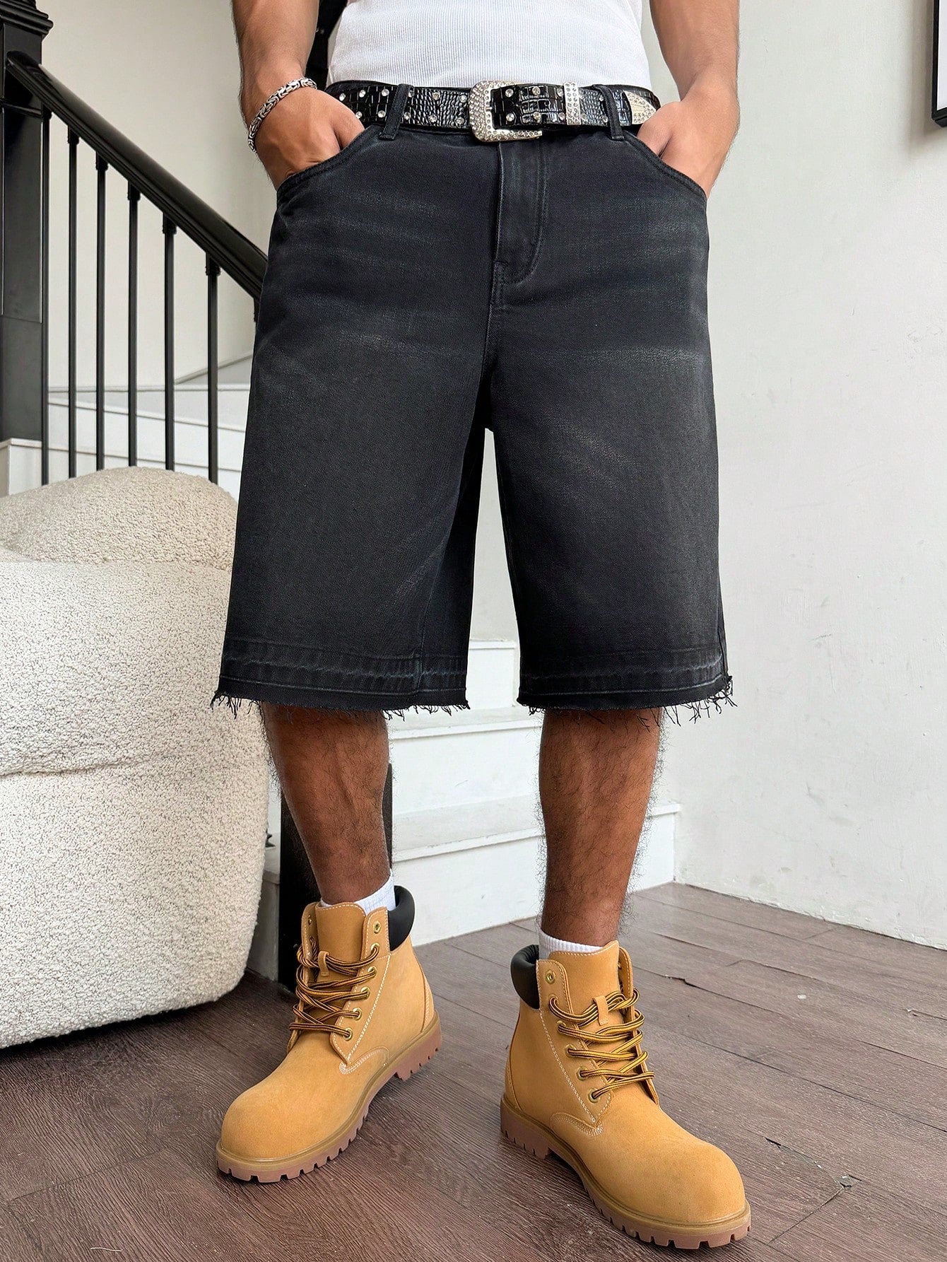 Manfinity EMRG Men Plus Size Casual Street Style Distressed Dark Wash Denim Shorts Adventure Summer, Holiday