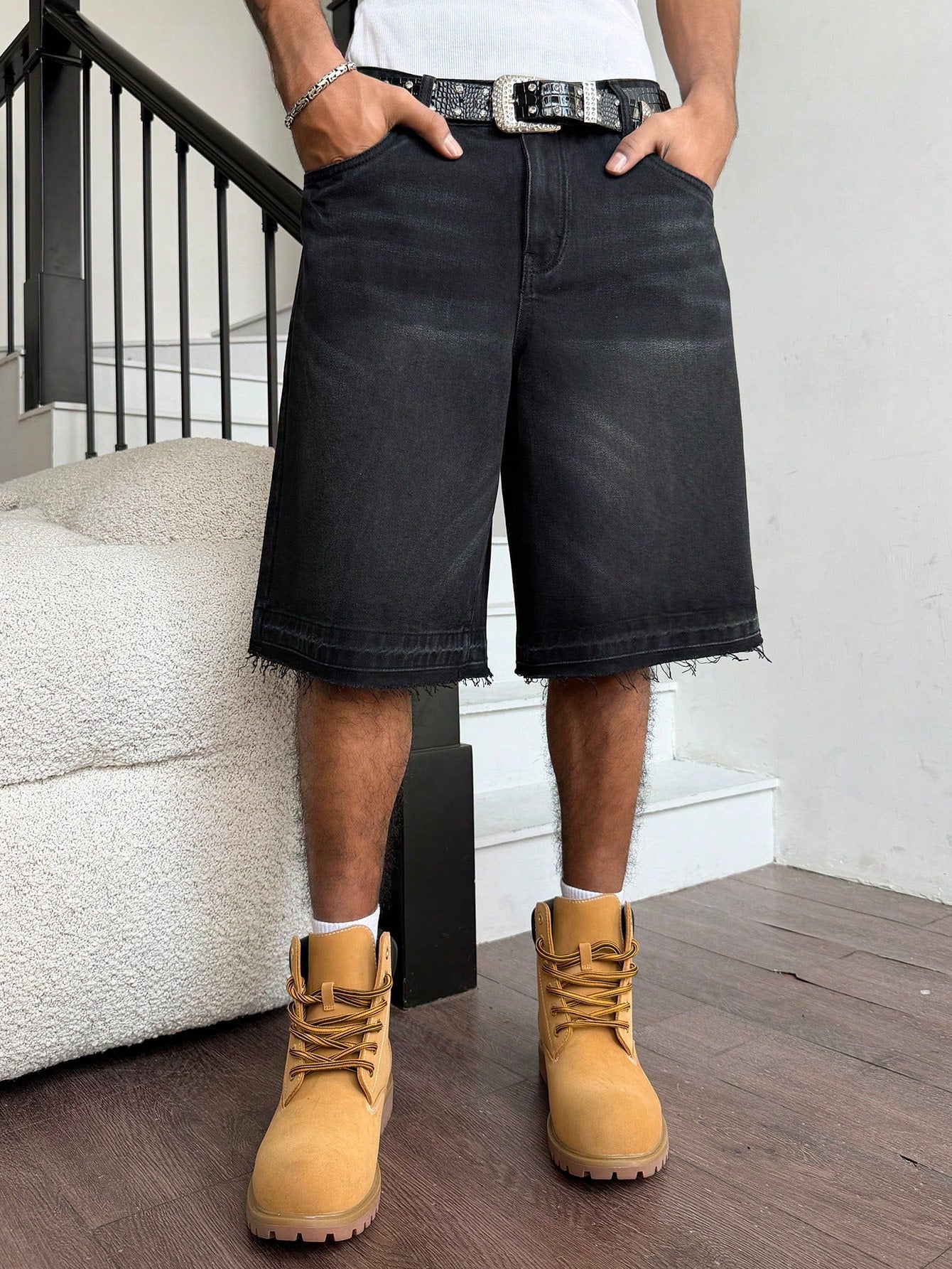 Manfinity EMRG Men Plus Size Casual Street Style Distressed Dark Wash Denim Shorts Adventure Summer, Holiday