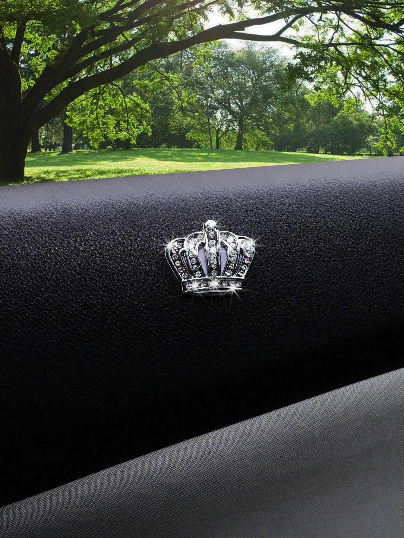 MEIKAXIU 2pcs Metallic Crown Style Emblem Stickers, Bling Decor For Car Interior & Exterior, Unisex Auto Accessories