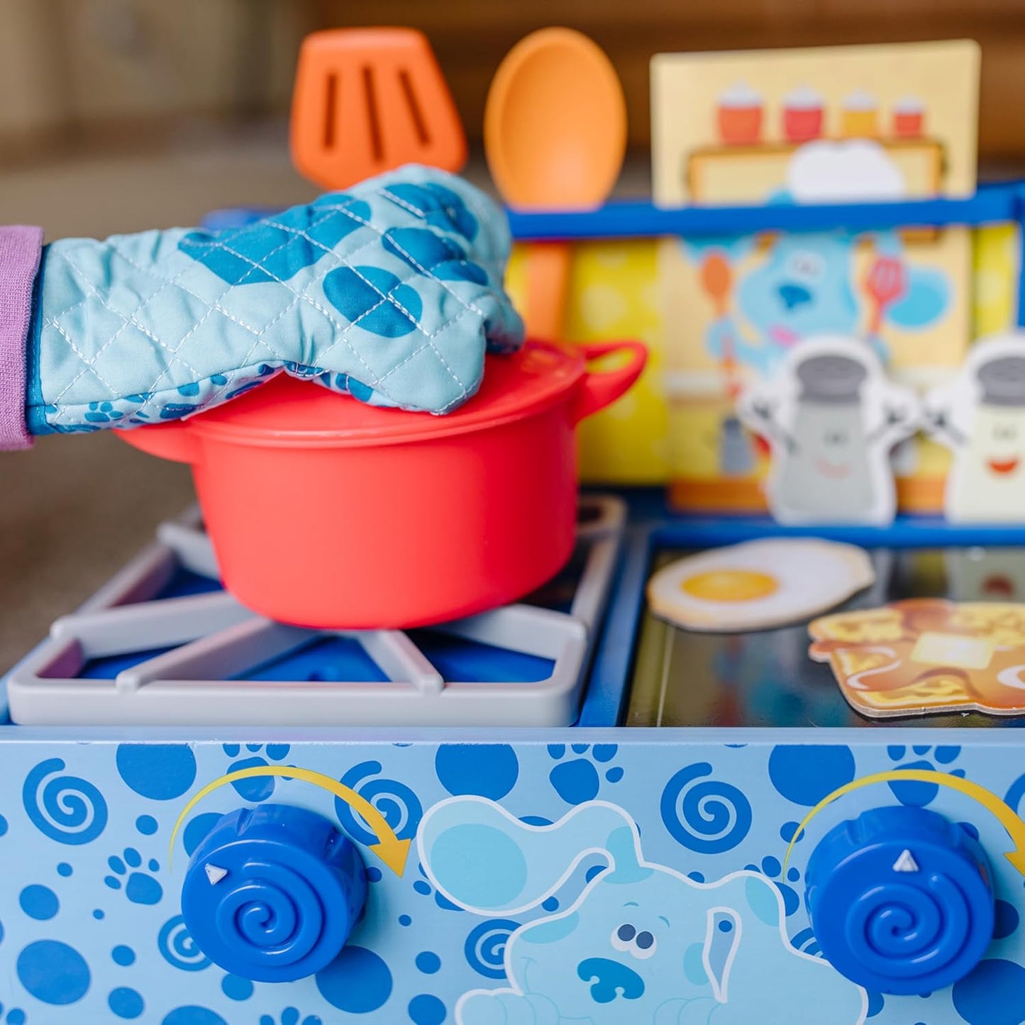Melissa & Doug Blue's Clues & You! Wooden Cooking Playset – Realistic Kitchen Accessories, Durable Wood, Preschool Toys, Pretend Play, Imaginative Gift For Toddlers