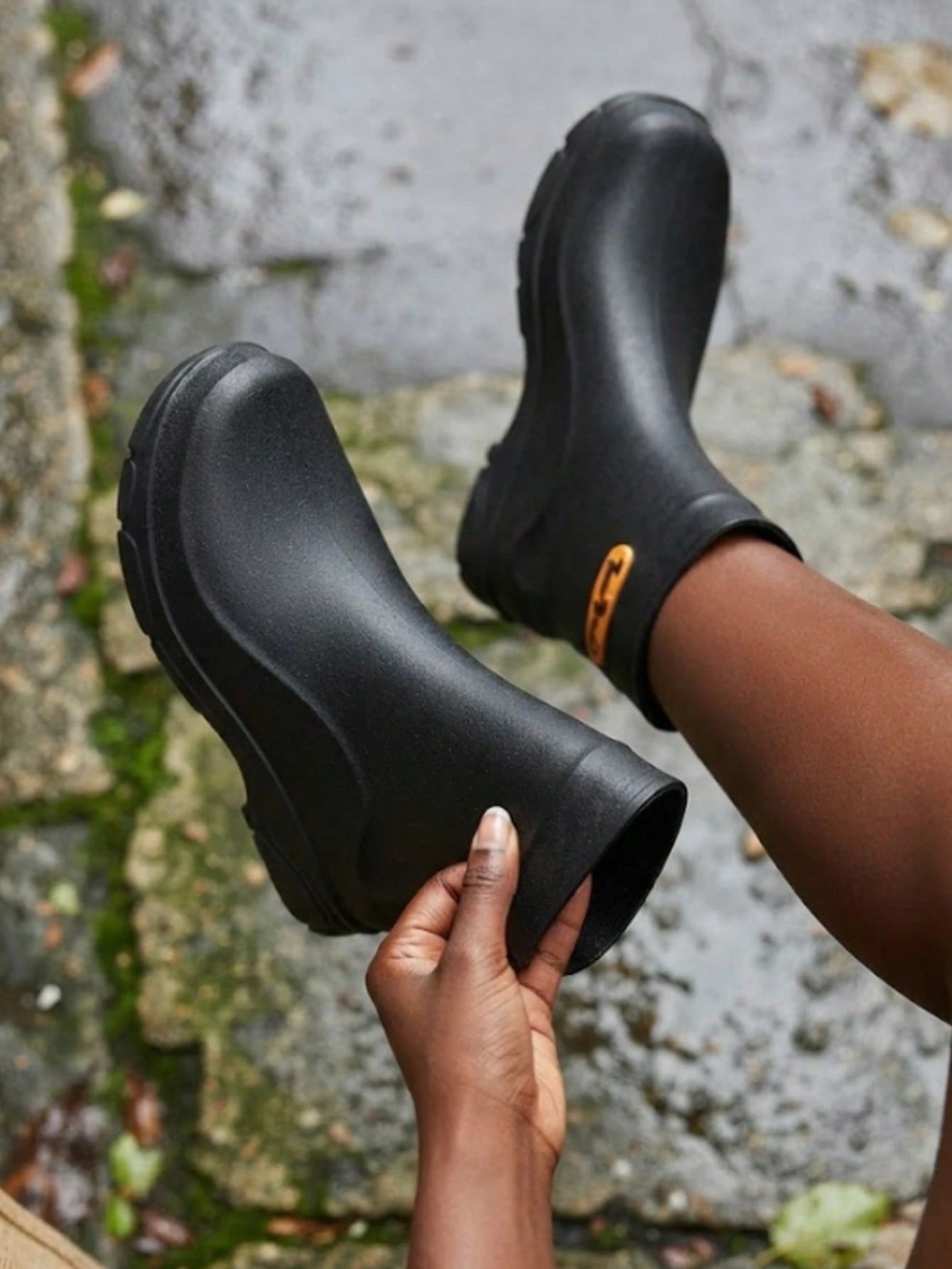 Men's Short Rubber Rain Boots Waterproof Mud Booties For Outdoor Working Insulation Garden Farm Boot Lightweight Slip-On Rain Footwear