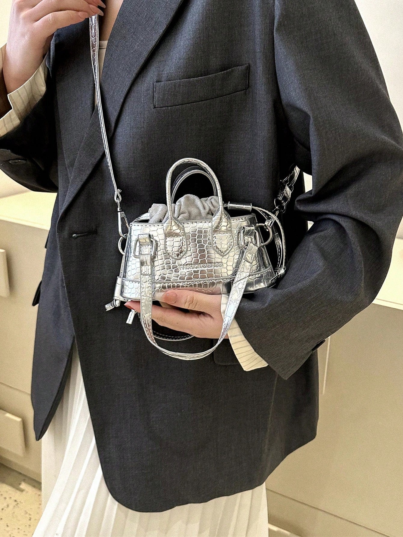 Mini Fashion Women Crocodile Embossed Handbag Bucket Bag