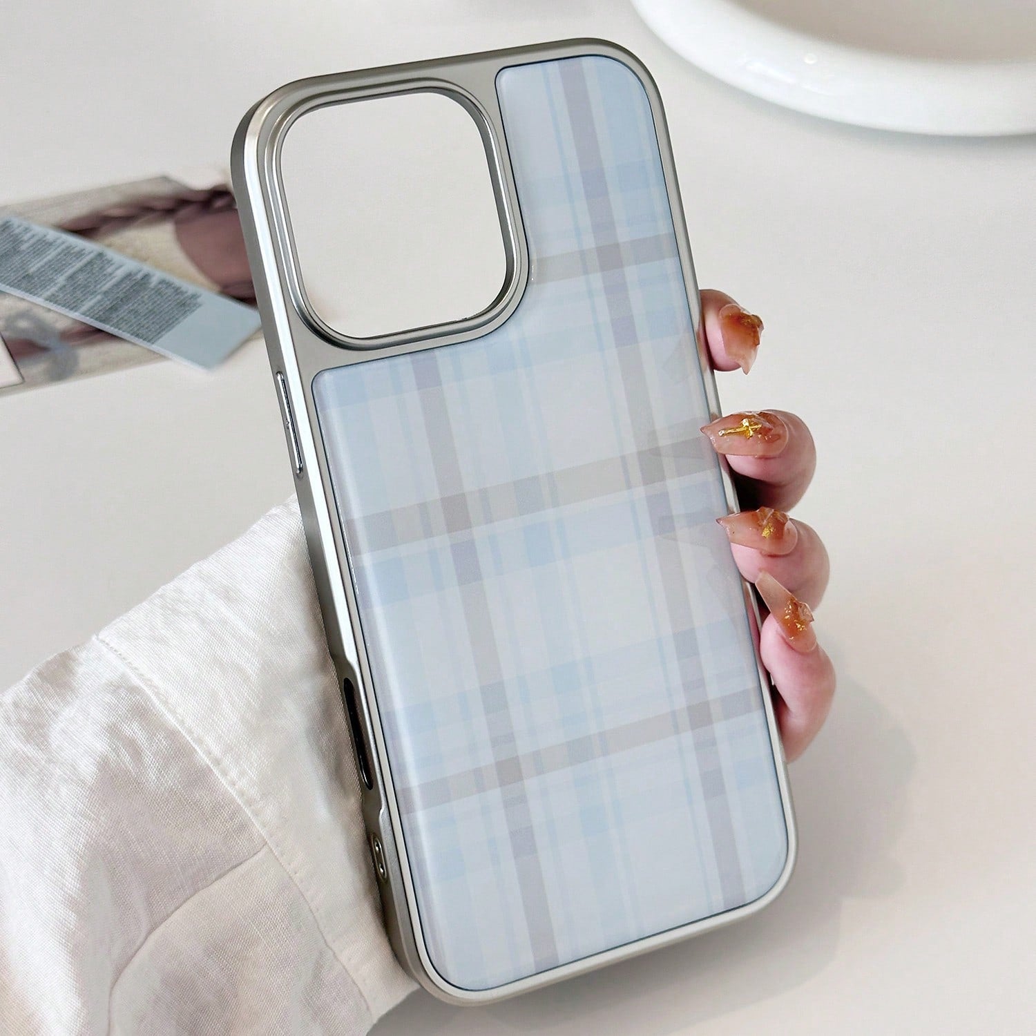 Minimalist Blue Grey Plaid Fashion 1pc Retro Plaid Sweet Epoxy Electroplated Edging Phone Case Compatible With Apple/, Vintage Classic Waterproof Shockproof Anti-Fall Scratch Resistant Spring Birthday