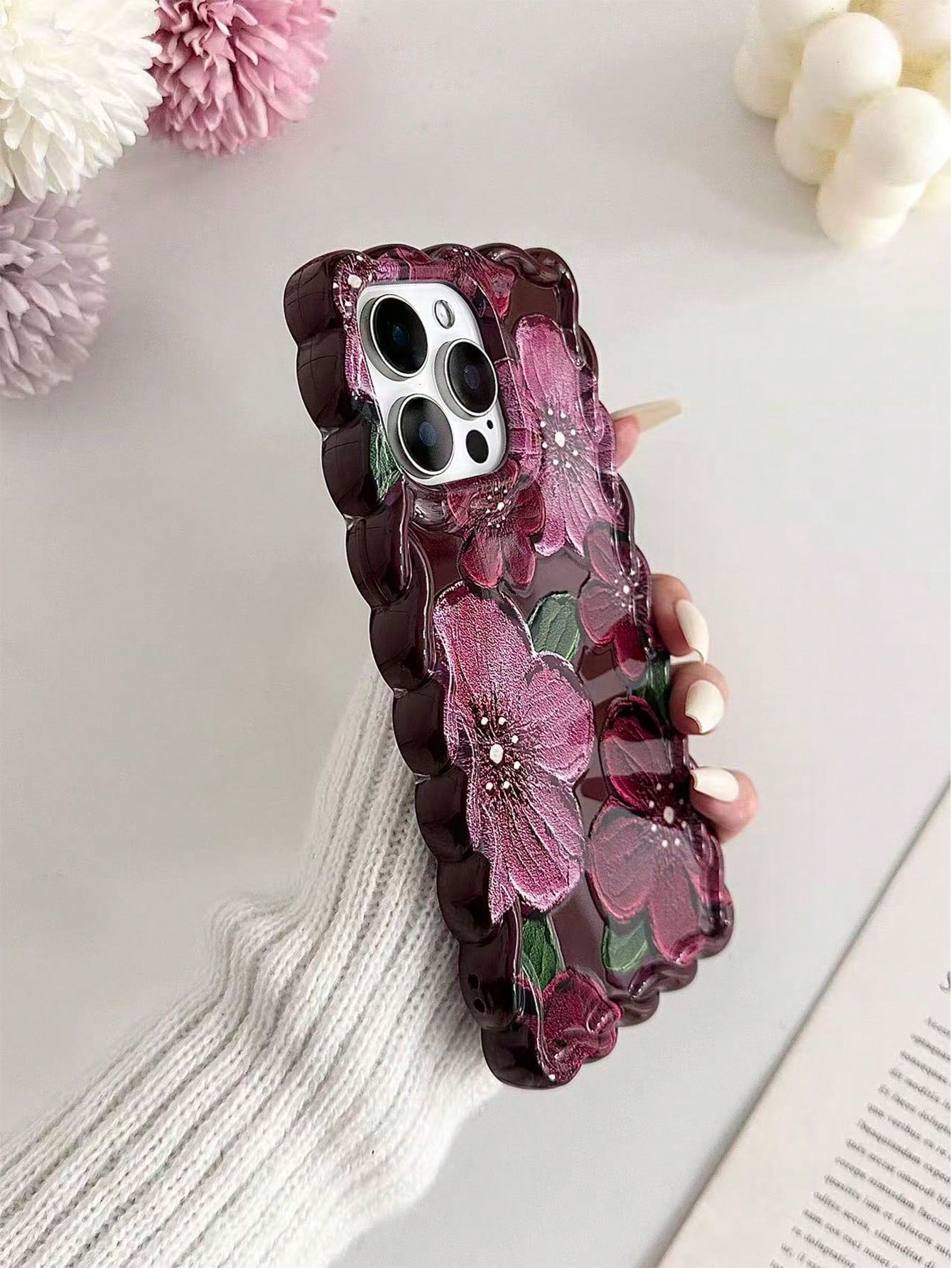 Minimalist Shockproof Flower Element Wavy Floral Painted Novelty Phone Case Compatible With IPhone 17pro/17Air/17/17promax16/11/16pro/16plus/16promax/16e/15Promax/13/14/12/XS/XR/7G/8P Anti-Drop Phone