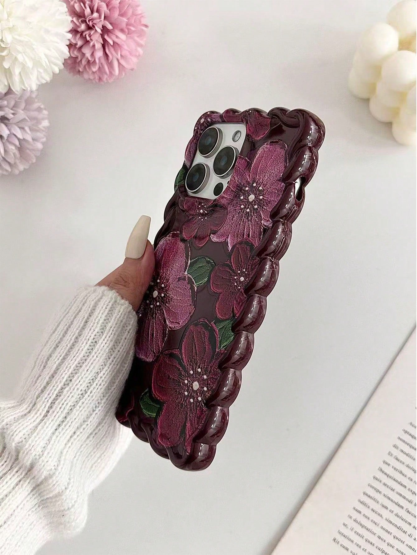 Minimalist Shockproof Flower Element Wavy Floral Painted Novelty Phone Case Compatible With IPhone 17pro/17Air/17/17promax16/11/16pro/16plus/16promax/16e/15Promax/13/14/12/XS/XR/7G/8P Anti-Drop Phone