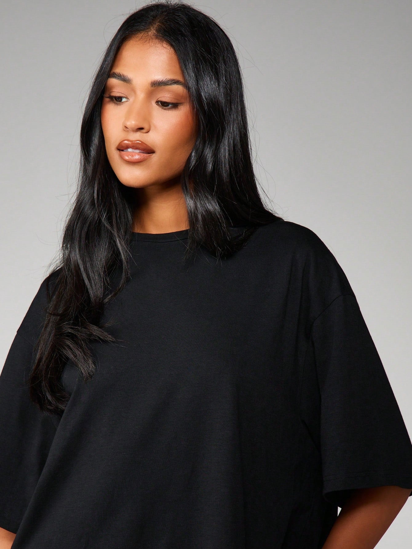 MISSGUIDED Oversized T-Shirt Style Midi Dress With Sheer Lace Scalloped Hem Detail