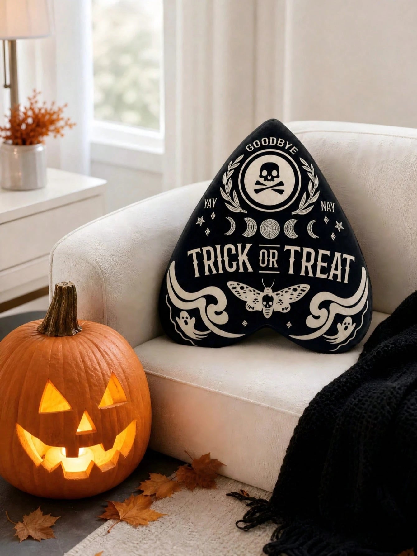 Modern Black & White Cream "Goodbye" Spell Decorative Throw Pillow, Aesthetic Halloween Plush Cushion For Living Room And Dorm Decor