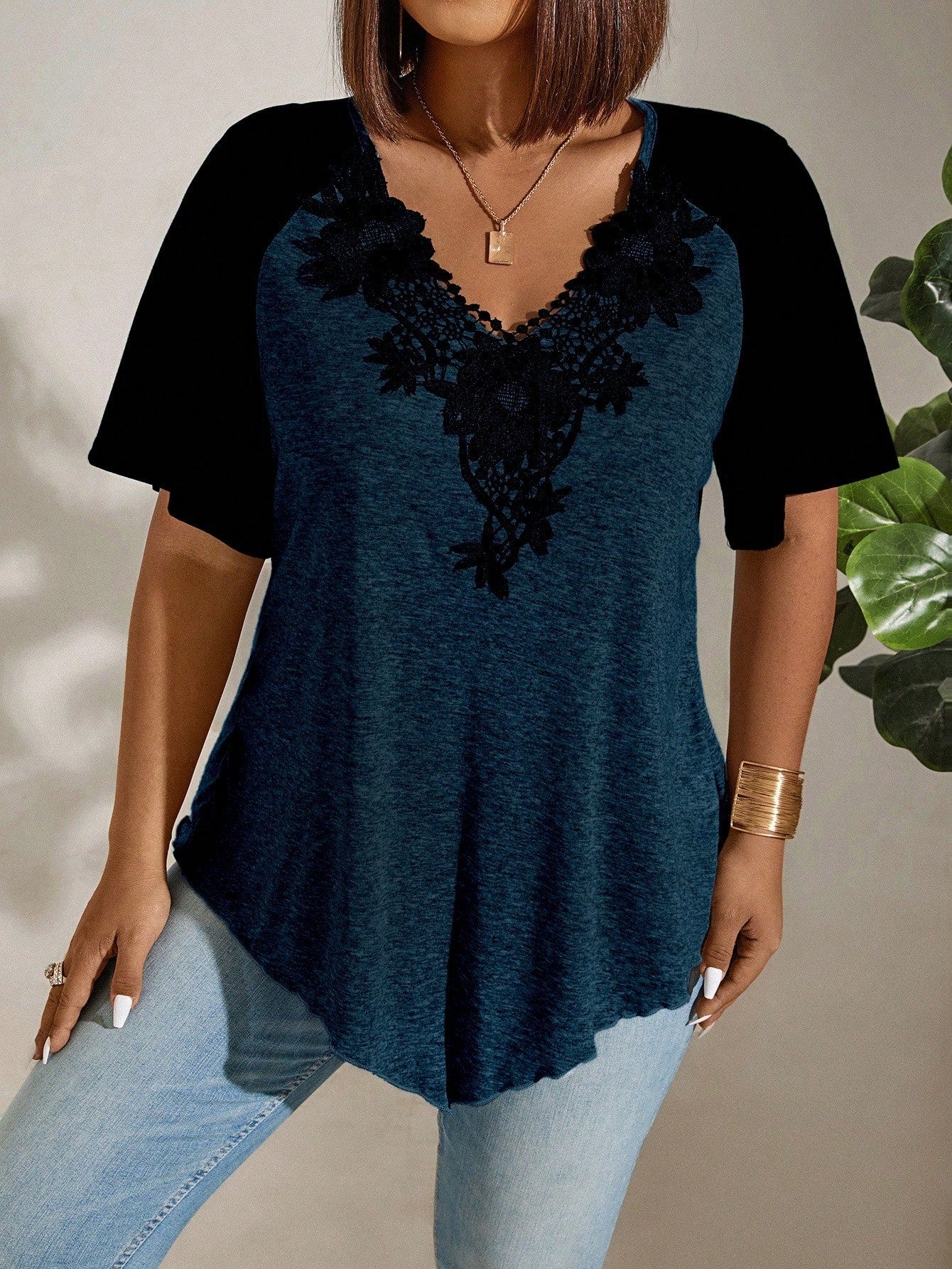 Momelise Plus Size Women's Lace Spliced Color-Block T-Shirt Women Graphic Tee Top For Summer