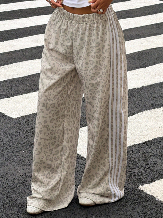 Muchica Women's Elastic Waist Casual Versatile Commuting Wide Leg Sweatpants Cheetah Print Bottoms