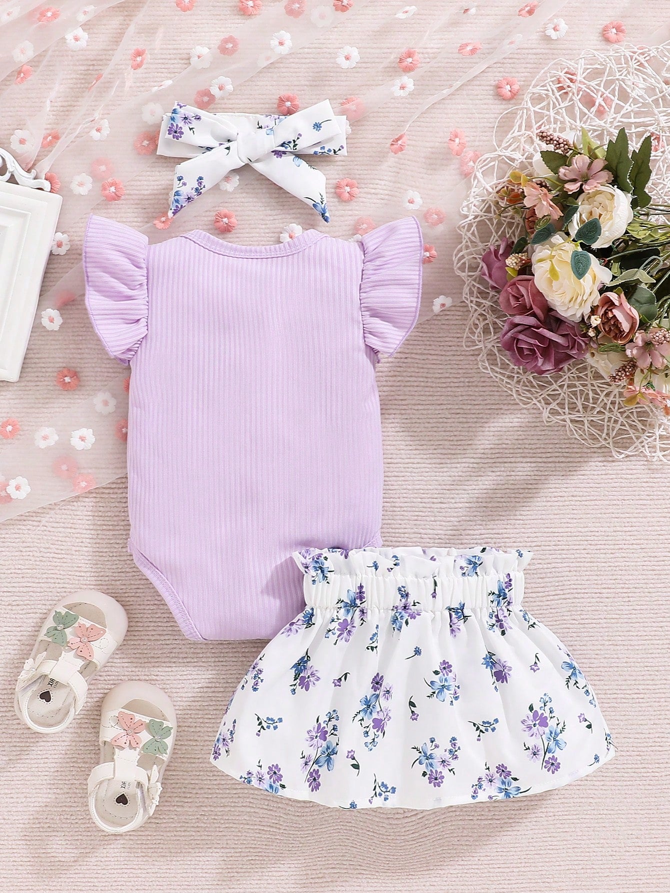 New Arrival Baby Girl Spring Solid Color Letter Printed Flutter Sleeve Bodysuit, Flower Printed Skirt Outfit