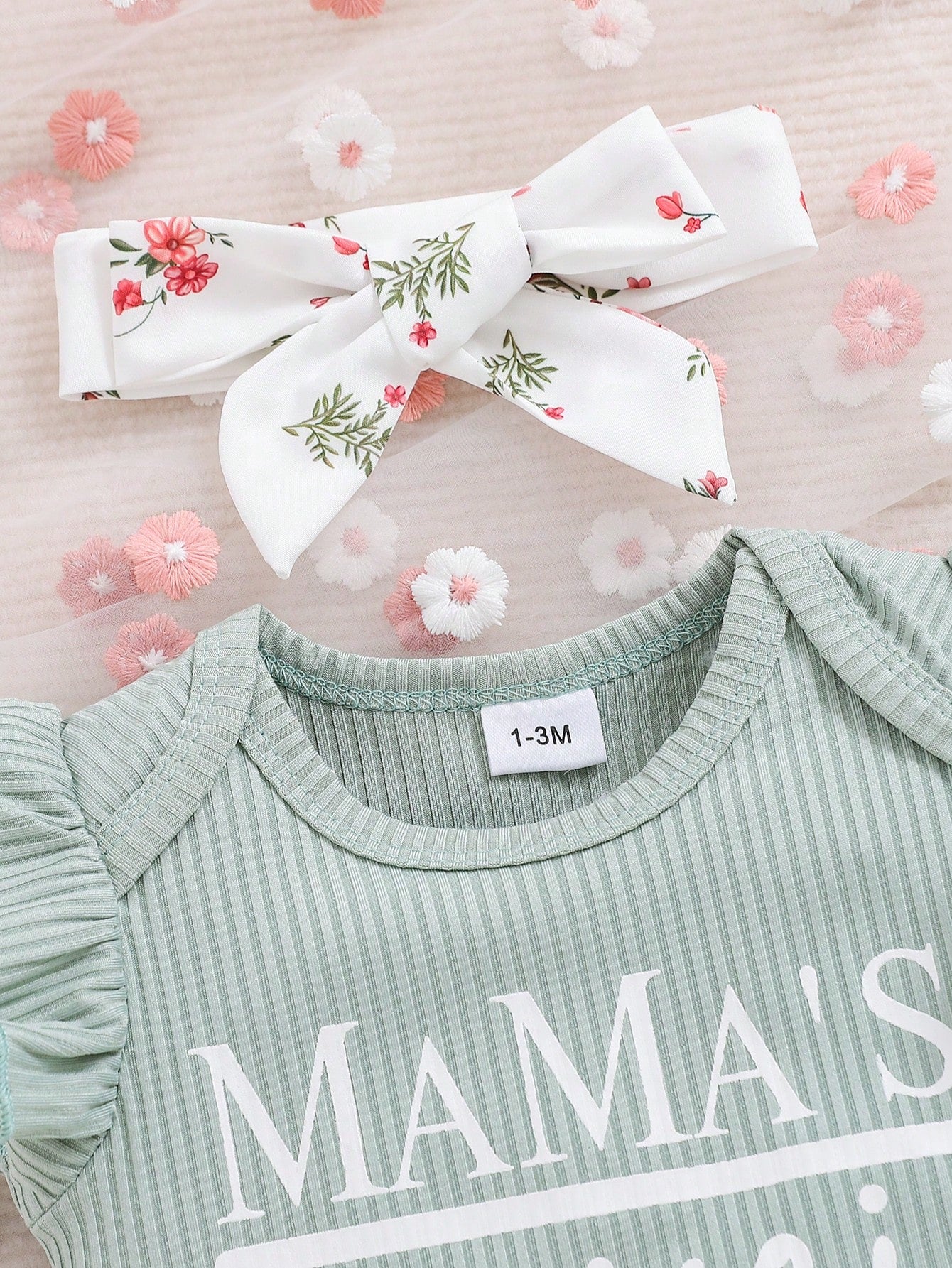 New Arrival Baby Girl Spring Solid Color Letter Printed Flutter Sleeve Bodysuit, Flower Printed Skirt Outfit