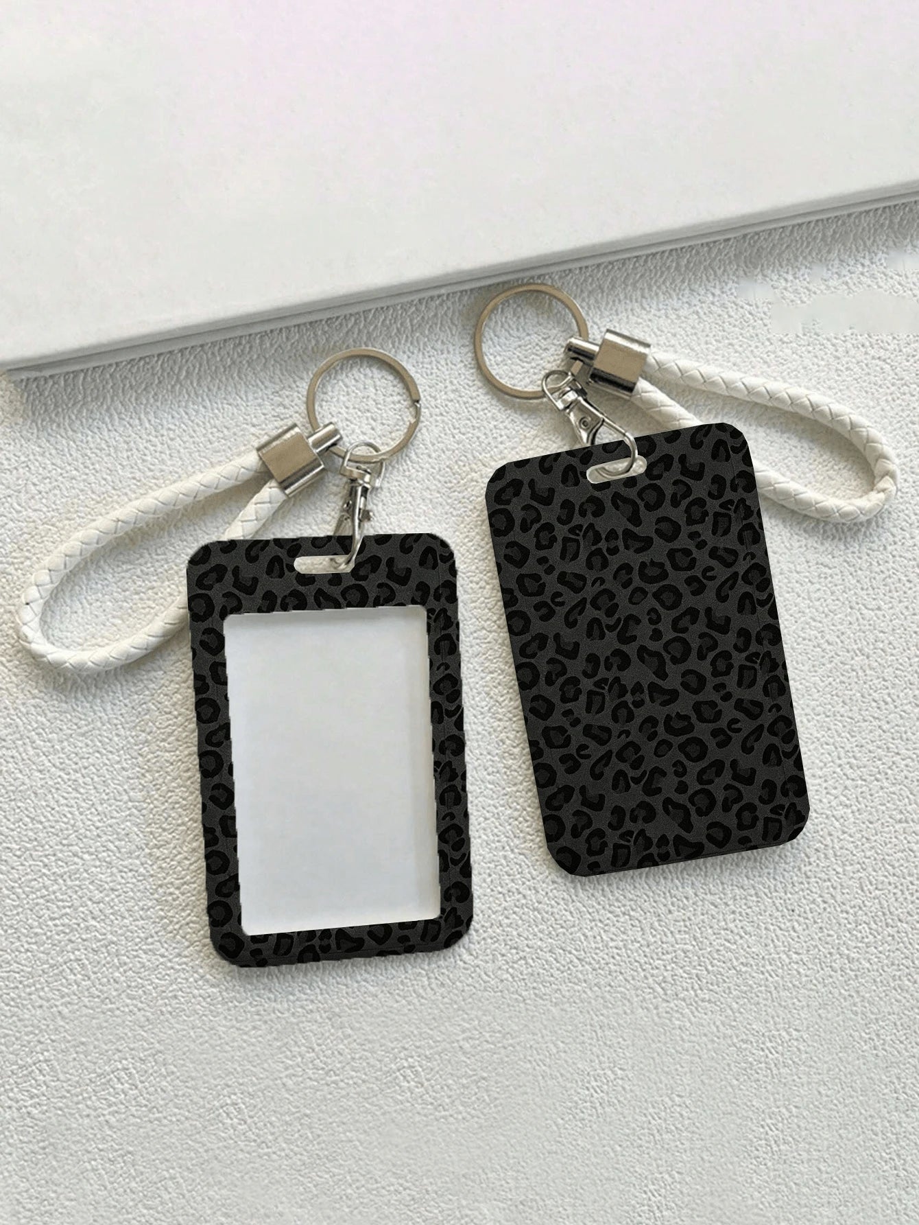 New Black Leopard Print Card Holder (With Keychain), Provides Stylish Protection For Campus And Office ID Cards, Functions As Bag Charm, Keychain, Wallet And Bank/Credit Card Storage, Equipped With Sl
