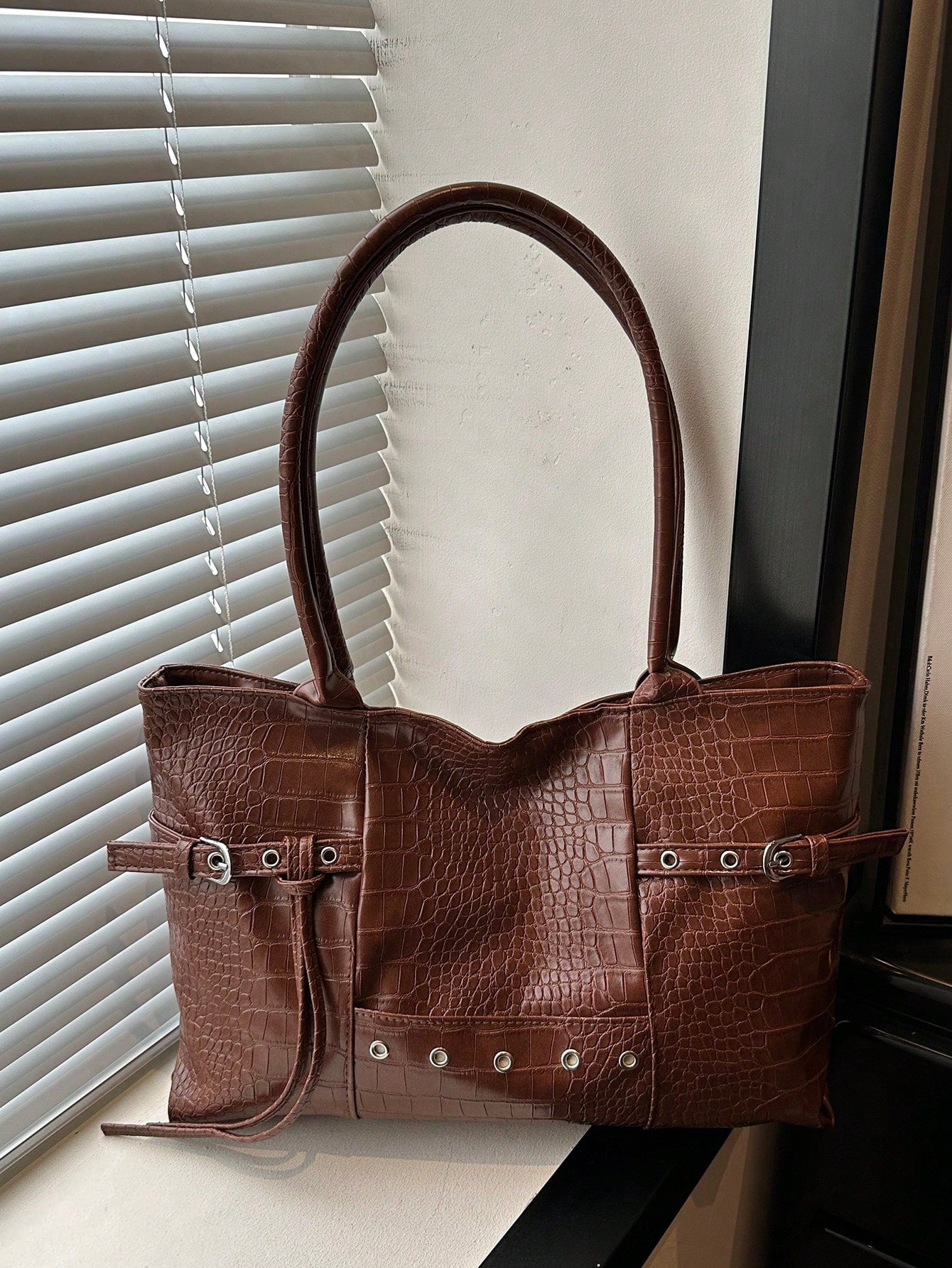 New Women's Large Capacity Casual Commuter Shoulder Bag, Lightweight Minimalist Handbag, Fashionable Versatile Tote Bag