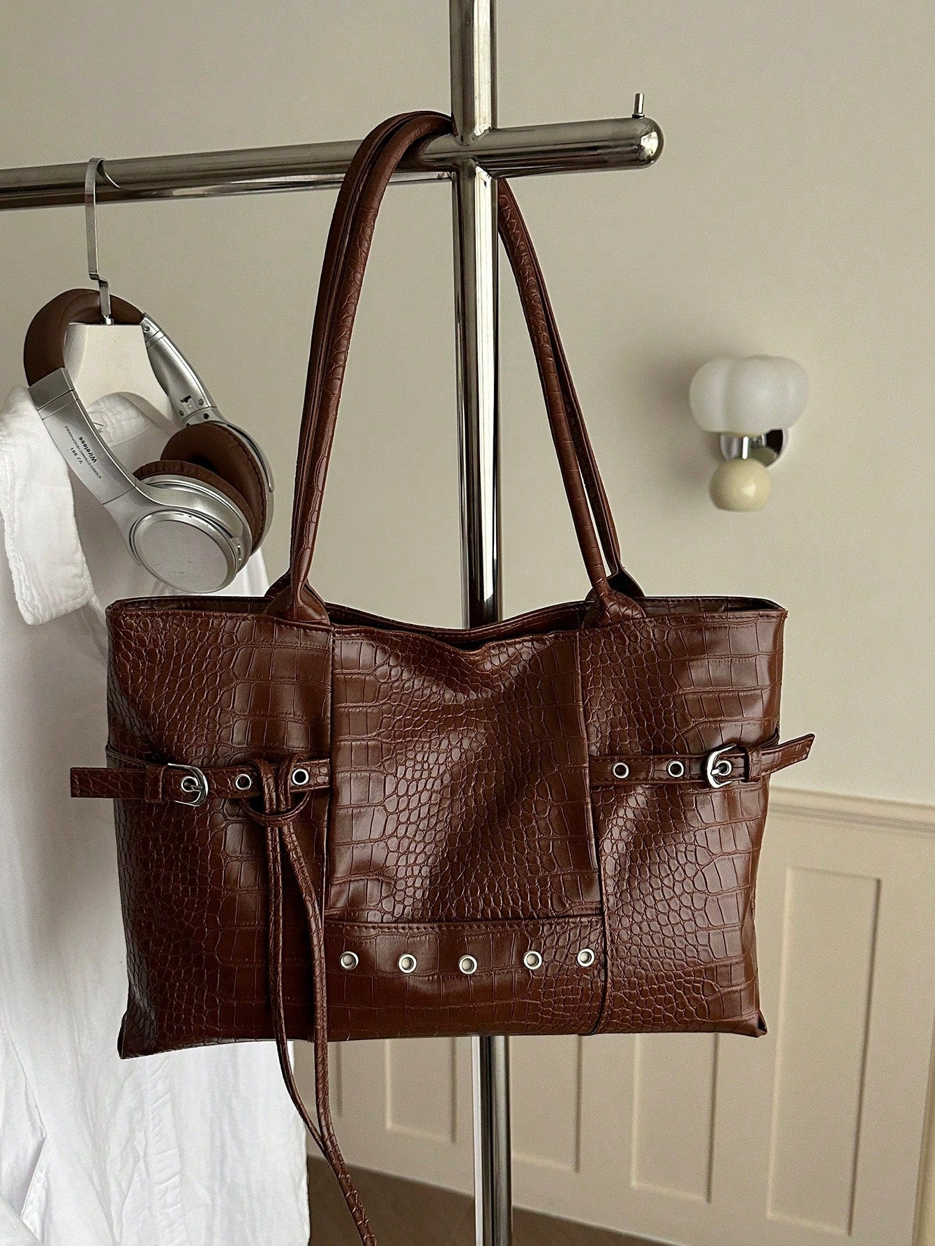 New Women's Large Capacity Casual Commuter Shoulder Bag, Lightweight Minimalist Handbag, Fashionable Versatile Tote Bag