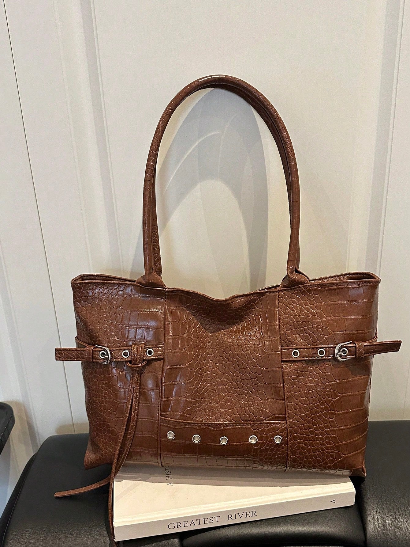New Women's Large Capacity Casual Commuter Shoulder Bag, Lightweight Minimalist Handbag, Fashionable Versatile Tote Bag
