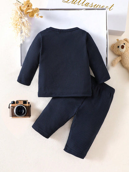 Newborn Baby Boy Basic Outfit, Textured Fabric Bear Pattern Top With Pocket Design