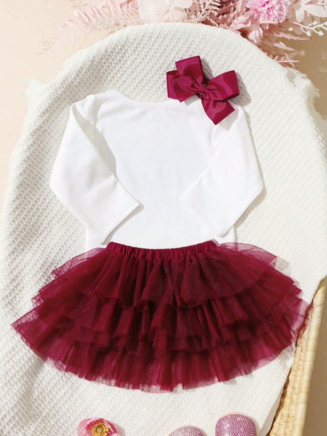 Newborn Girl Photography Props Baby Girl Coming Outfit 1 Month Baby Girl Romper Props With TUTU Skirt And Bow Headband Newborn Shower Gift