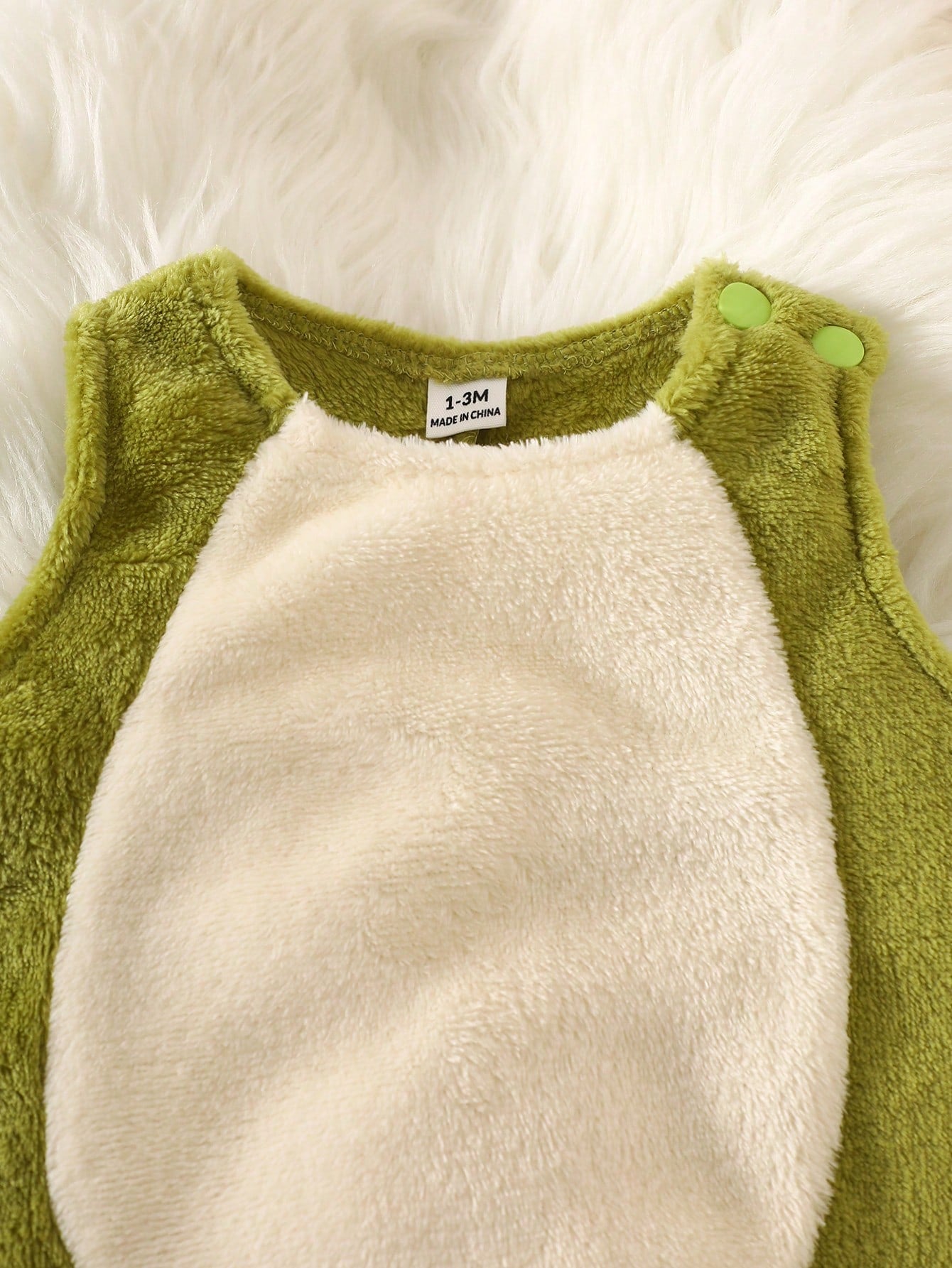 Newborn Photography Outfit And Props Plush Cute 3D Dinosaur Hat With 3D Tail, Dinosaur Bodysuit And 3D Foot Covers, 3 Pieces Set For Newborn 100 Days Photoshoot, Suitable For Winter