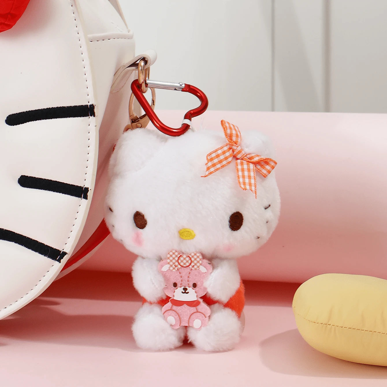 Official Sanrio "Good Friends" Plush Keychain Bag Charm, Soft Cartoon Keychains And Bag Decorations,Room Decoration And Collectible,Suitable For Fans.