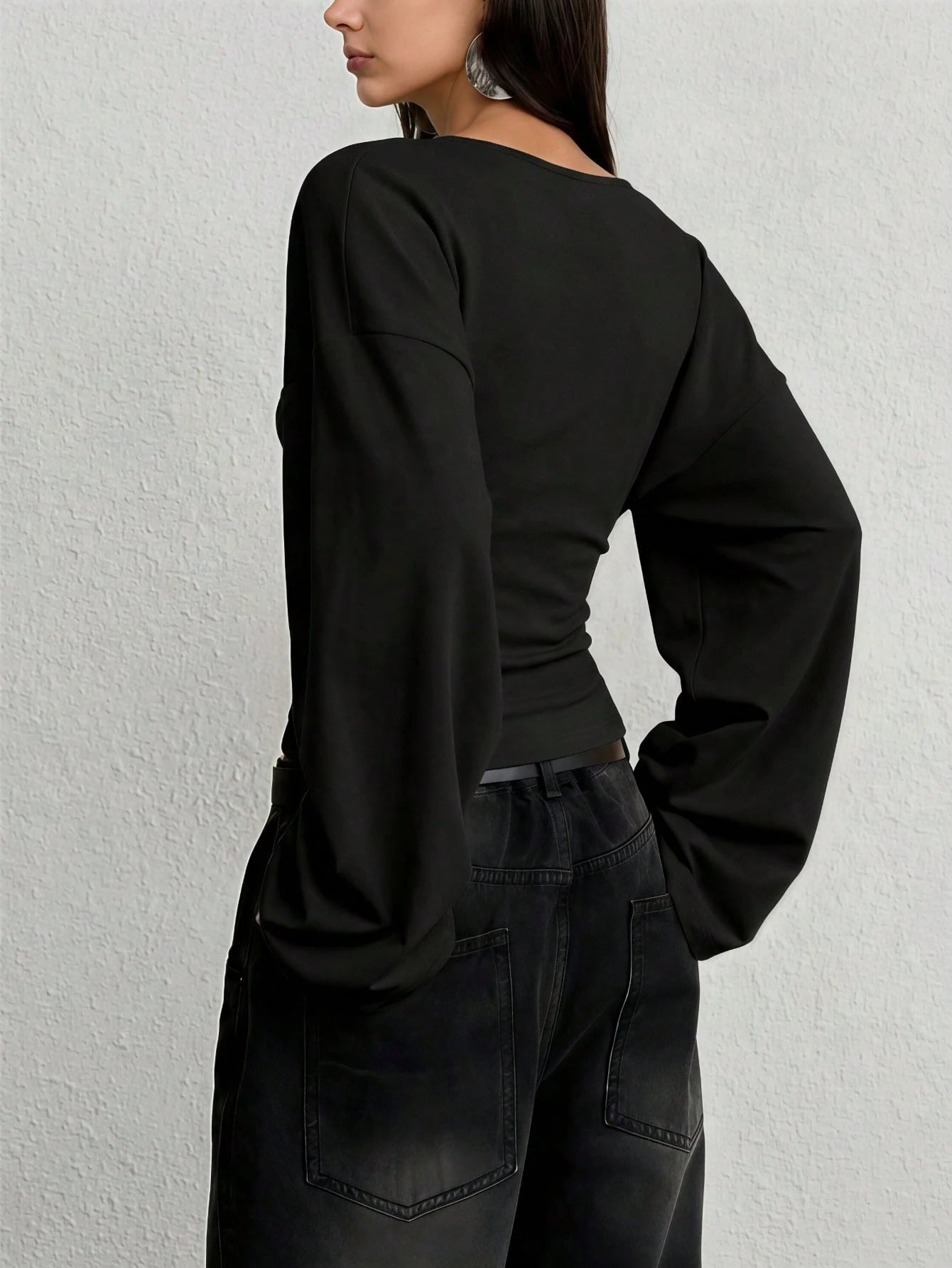 Plus Size V-Neck Bell Sleeve Fitted Top, Minimalist Drop Shoulder Long Sleeve Summer Blouse, Lightweight Ribbed T-Shirt Spring