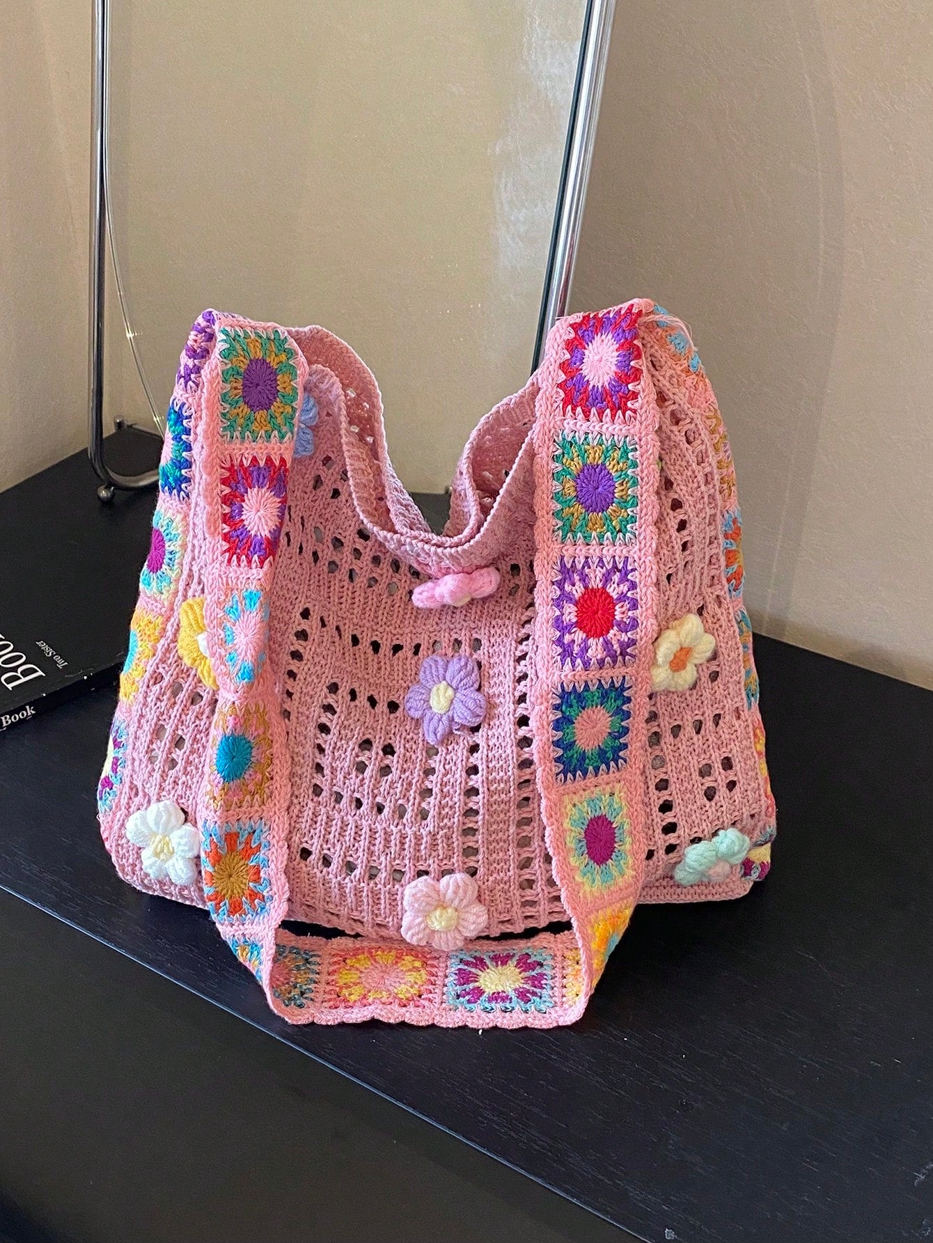 Retro Hollow-Out Floral Contrast Color Casual Crossbody Bag(The Color Position Of Flowers Is Random), Crochet Bags