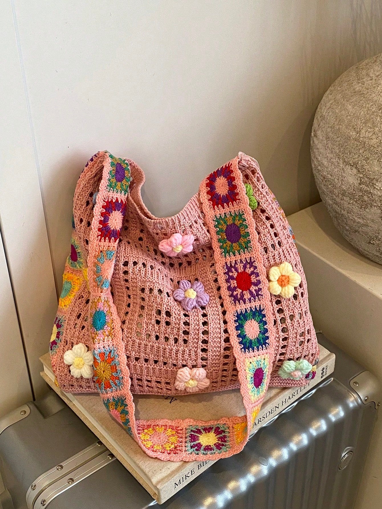 Retro Hollow-Out Floral Contrast Color Casual Crossbody Bag(The Color Position Of Flowers Is Random), Crochet Bags