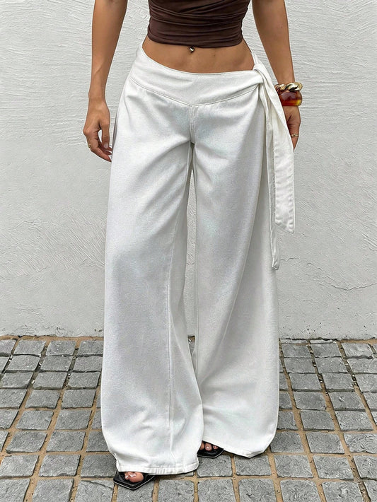 Rivivi Fashionable White Tie-Up Washed Denim Wide-Leg Pants