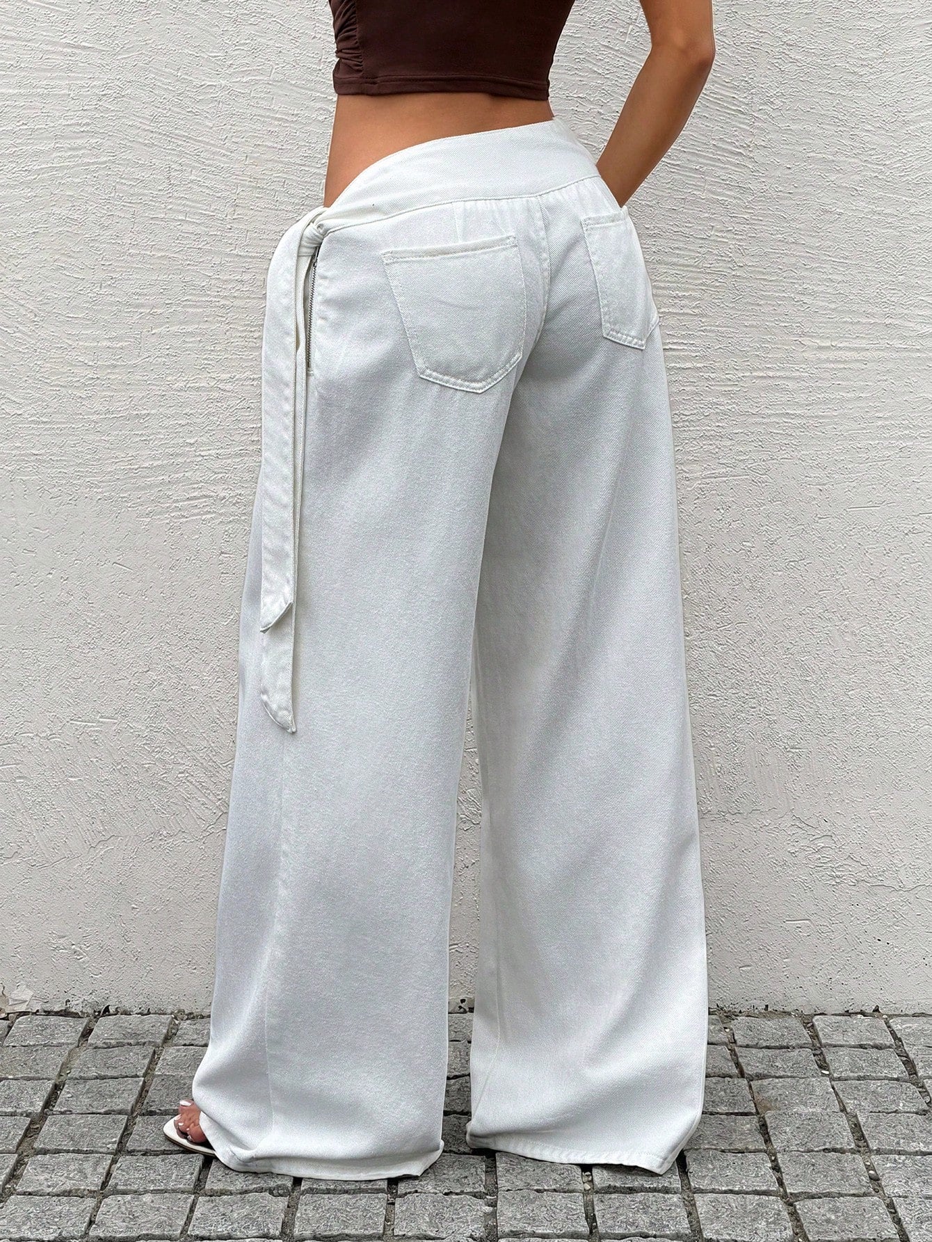 Rivivi Fashionable White Tie-Up Washed Denim Wide-Leg Pants