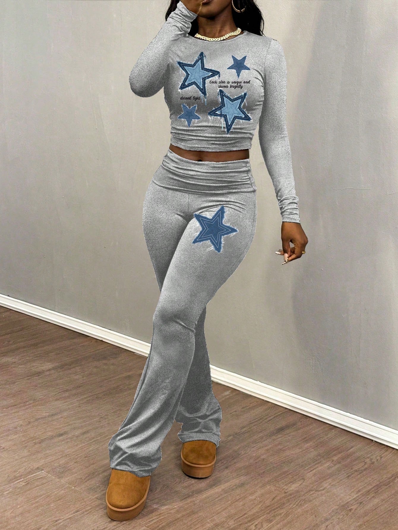 Slaydiva Women's White 2 Pieces Set,Long-Sleeved Crew Neck Graphic Tops Flare Pants,Navy Blue Bow Graphic Streetwear,Autumn Casual Y2k Back-To-School Everyday