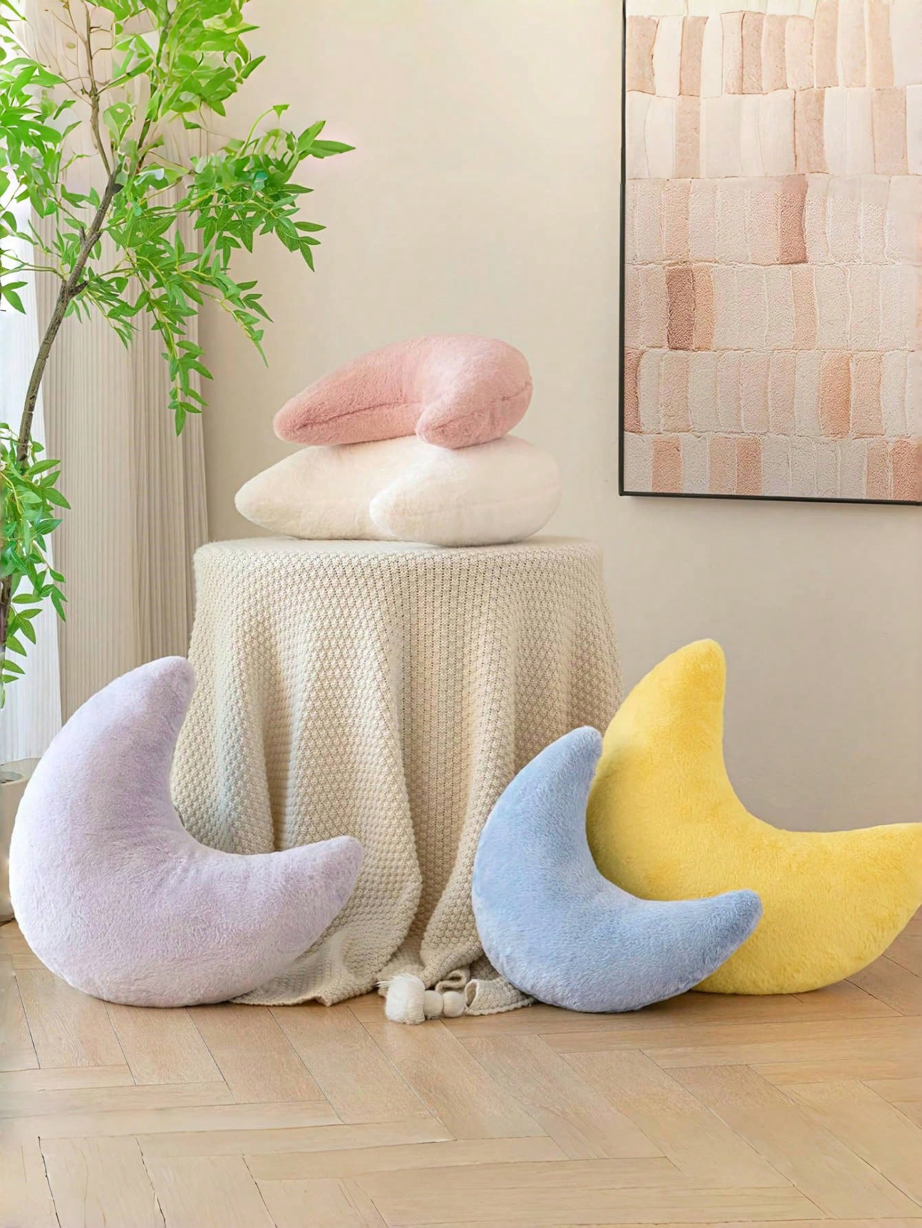 Soft Faux Fur Moon Shaped Decorative Throw Pillow, Suitable For Bedroom, Bed And Sofa, Easter Decor Cushion, Applicable For Spring Sofa, Bedroom, Living Room, Light Pink