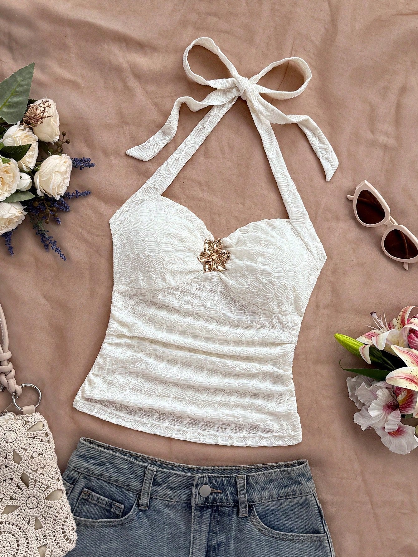 Soleia Vacation V-Neck Flower Metal Buckle Strap White Knit Texture Fitted Women Tank Top, Suitable For Music Festival,No Chest Padding