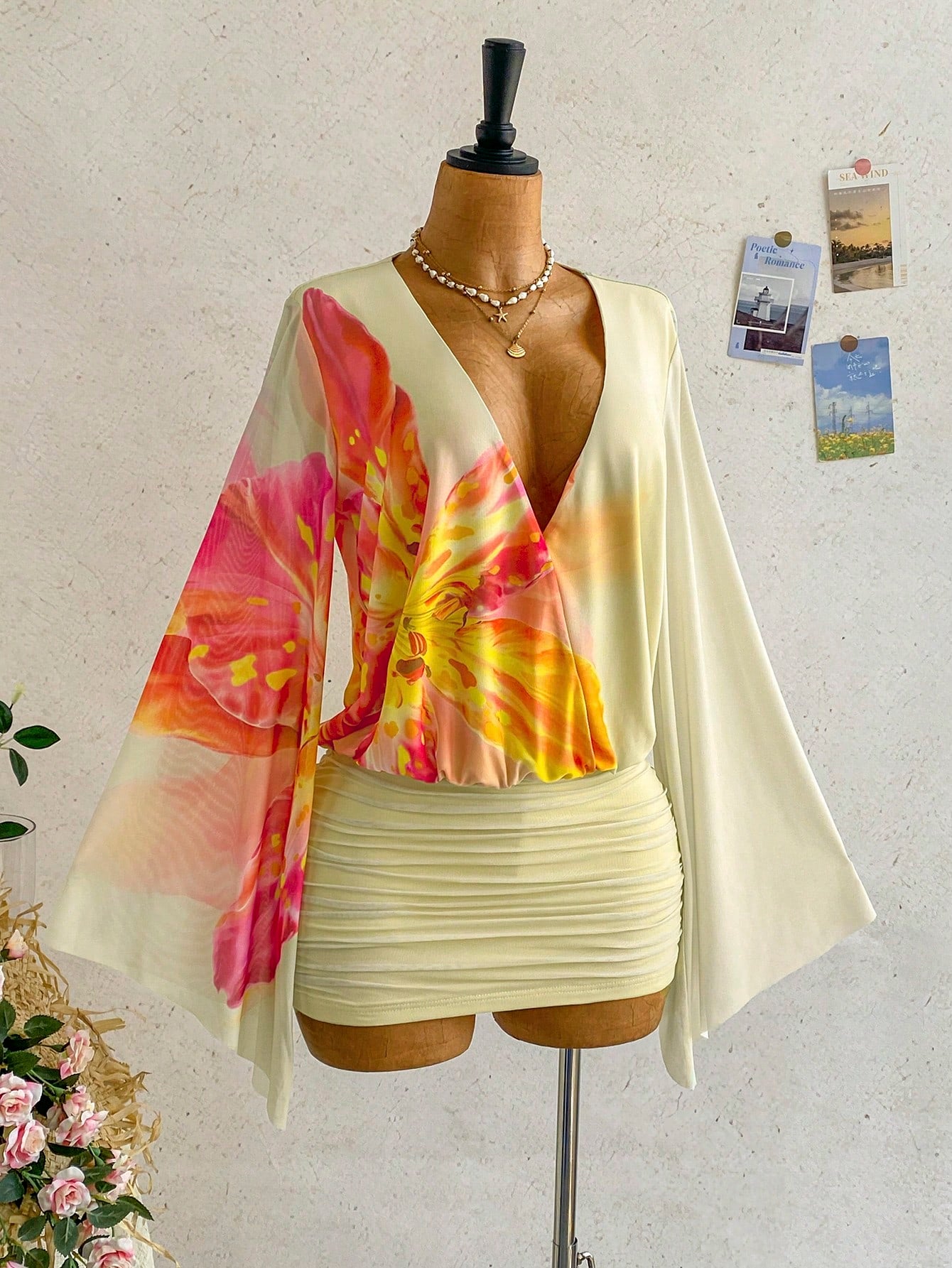 Soleia Women's Floral Print Ruffle Flare Sleeve Mini Dress, Vacation Style
