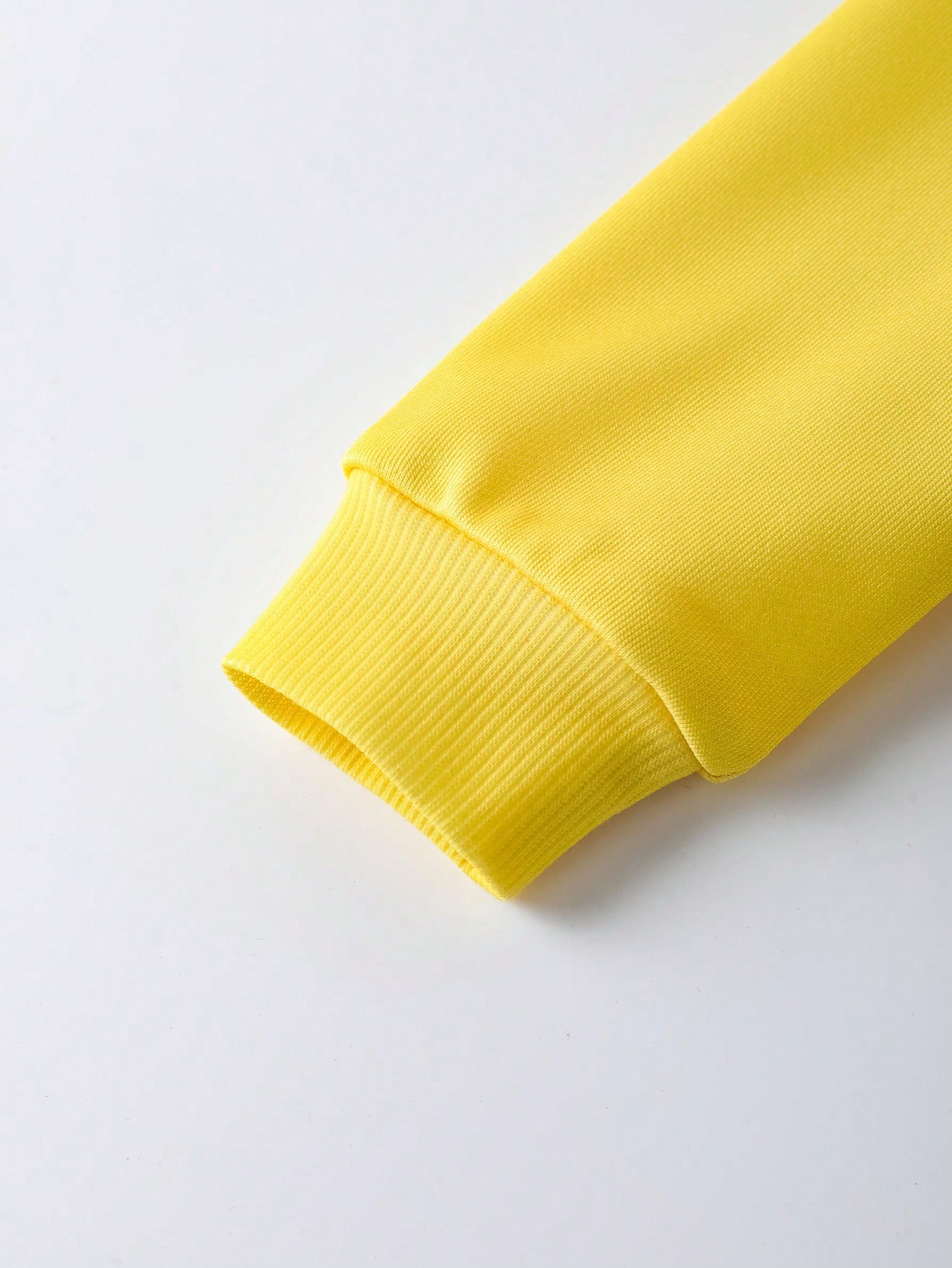 SpongeBob SquarePants| 2pcs Baby Boy Cartoon Pattern Cute Yellow Casual Long Sleeve Crew Neck Sweatshirt And Pants Set