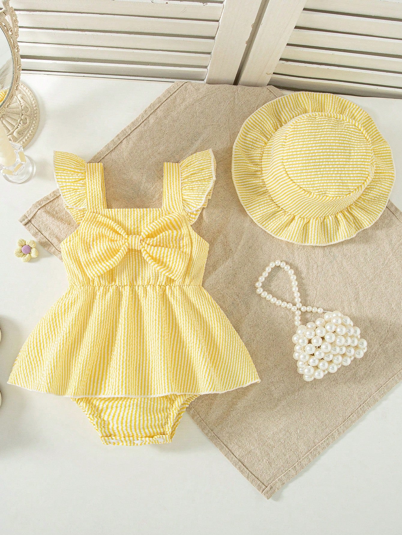 Summer Baby Girls' Striped Bodysuit With Big Bow Decor, Cap Sleeve Bib Overall, Versatile Outfits For Infants, Comes With Sun Hat, Newborn Summer Clothing Gift