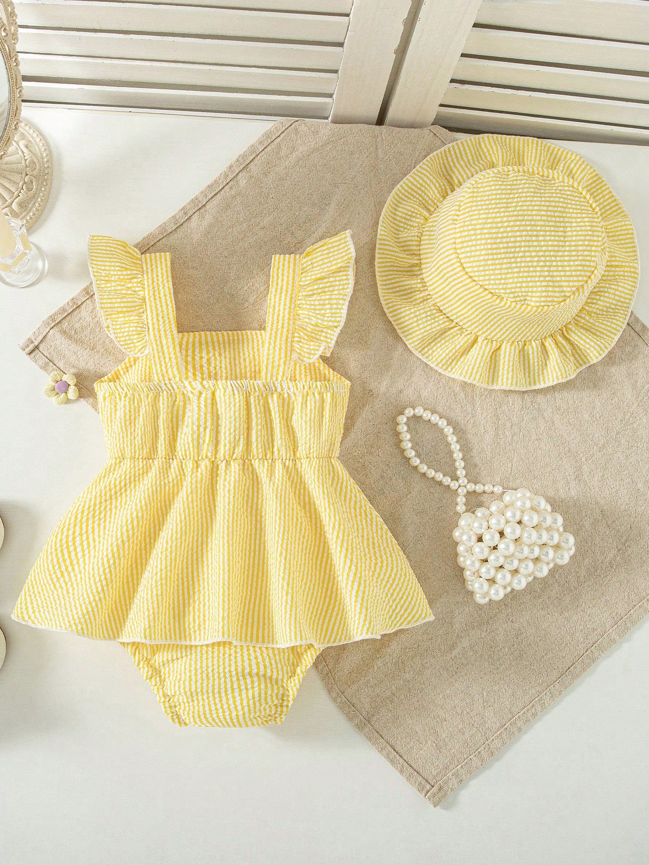 Summer Baby Girls' Striped Bodysuit With Big Bow Decor, Cap Sleeve Bib Overall, Versatile Outfits For Infants, Comes With Sun Hat, Newborn Summer Clothing Gift