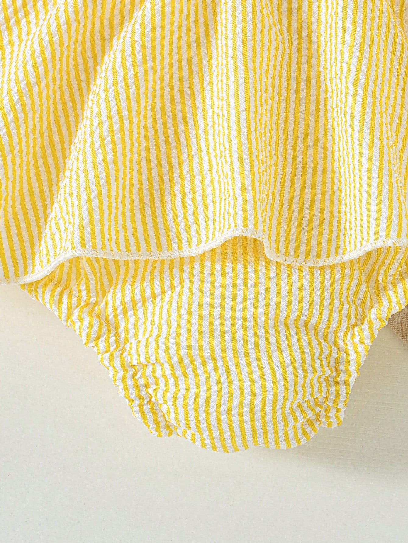 Summer Baby Girls' Striped Bodysuit With Big Bow Decor, Cap Sleeve Bib Overall, Versatile Outfits For Infants, Comes With Sun Hat, Newborn Summer Clothing Gift