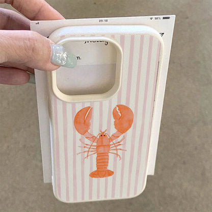 Summer Pink Striped Lobster Design Phone Case For 16 Pro Max, 15 Pro Max/14 Plus/16/13 Pro/12/X/XR/XS Max- Fashionable White Lychee Pattern Shockproof Protective Cover Suitable For Various Occasions
