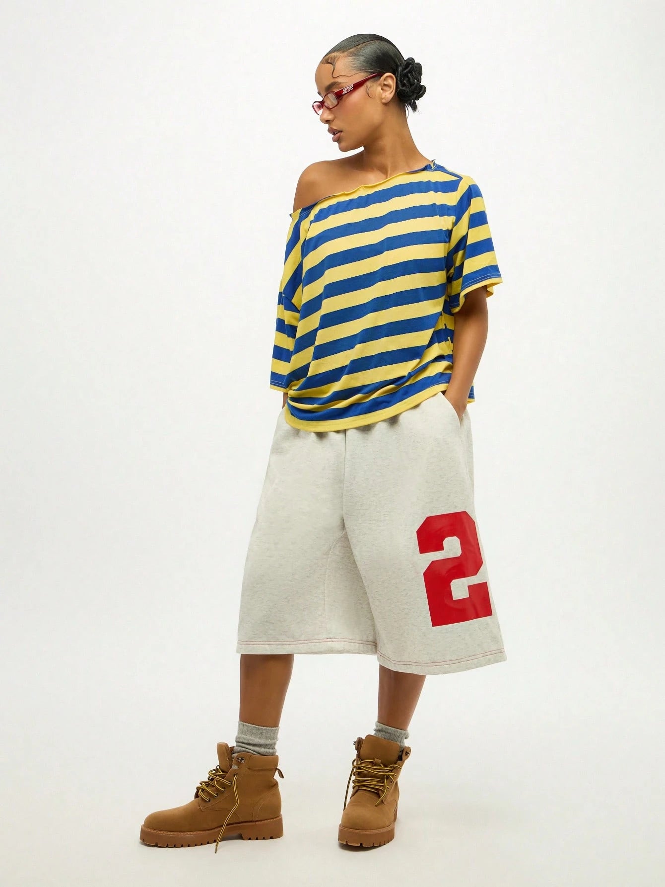 SUMWON Plus Size One Shoulder Striped T-Shirt With Bold Horizontal Pattern Casual Oversized Top