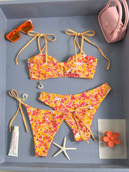Sweetra Knitted Floral Grid Sexy Wireless Printed 2 Pieces Bikini Set, Elegant Sweet Summer Women Swimsuit For Party, Beach, Outing