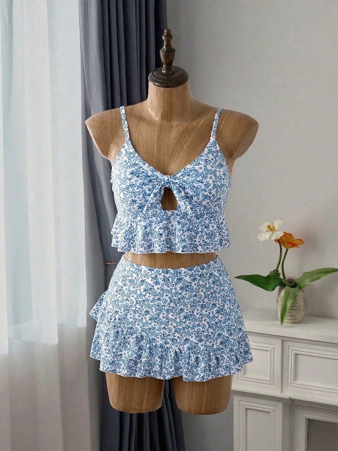 Swim Mod Plus Size 3-Piece Swimwear Set For Women, Sexy & Elegant Spaghetti Strap Floral Print Ruffled Bikini, Spring/Summer Beach Vacation