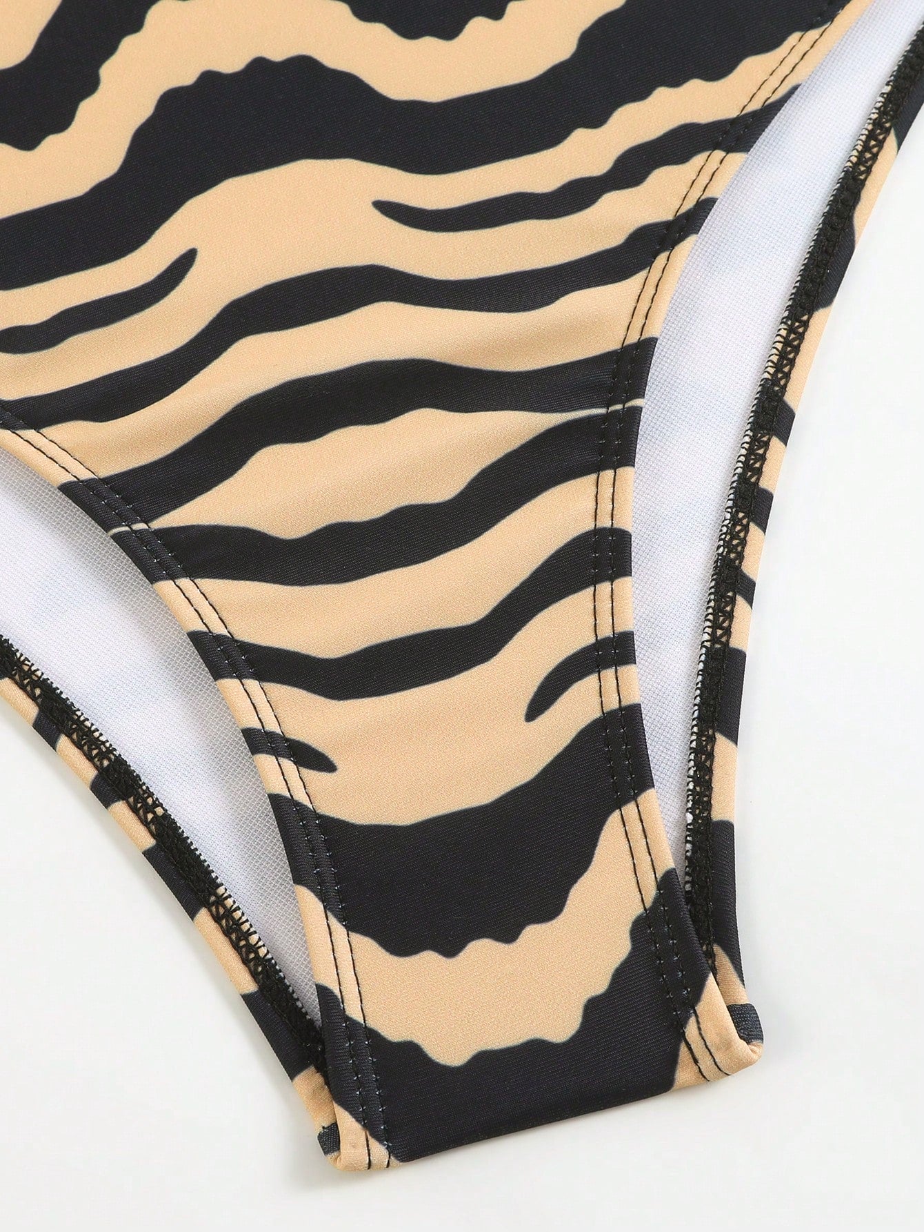 Swim Oasis 2026 Spring/Summer New Women's Plus Size Fashion Sexy Digital Print Design Shoulder Strap One-Piece Swimsuit + Skirt Beachwear
