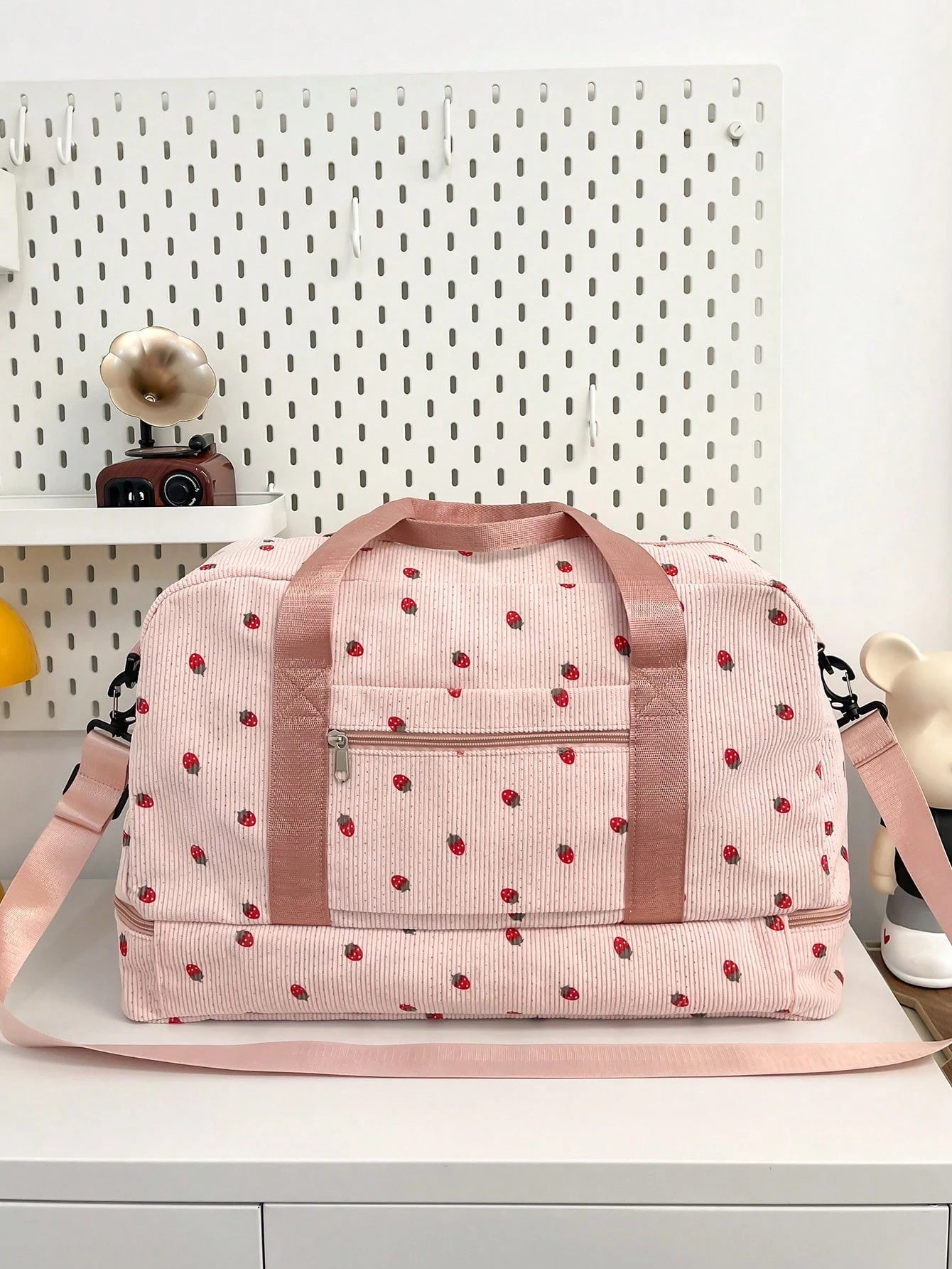 This New Corduroy Tote Bag Features A Strawberry, Hospital Bag Maternity, Travel Bag, Suitcase Luggage, Portable, Lightweight, Durable, Stylish