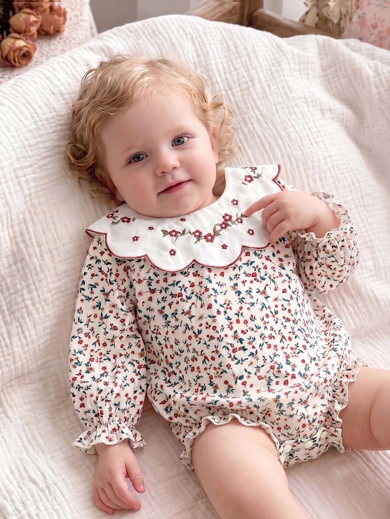 Vintaside Kids Baby Girl Spring/Summer New White Peter Pan Collar Cute Floral Embroidery Bodysuit, Fresh Floral Print Pattern, Long Sleeve With Elastic Cuffs, Back/Bottom Snap Closure For Easy D