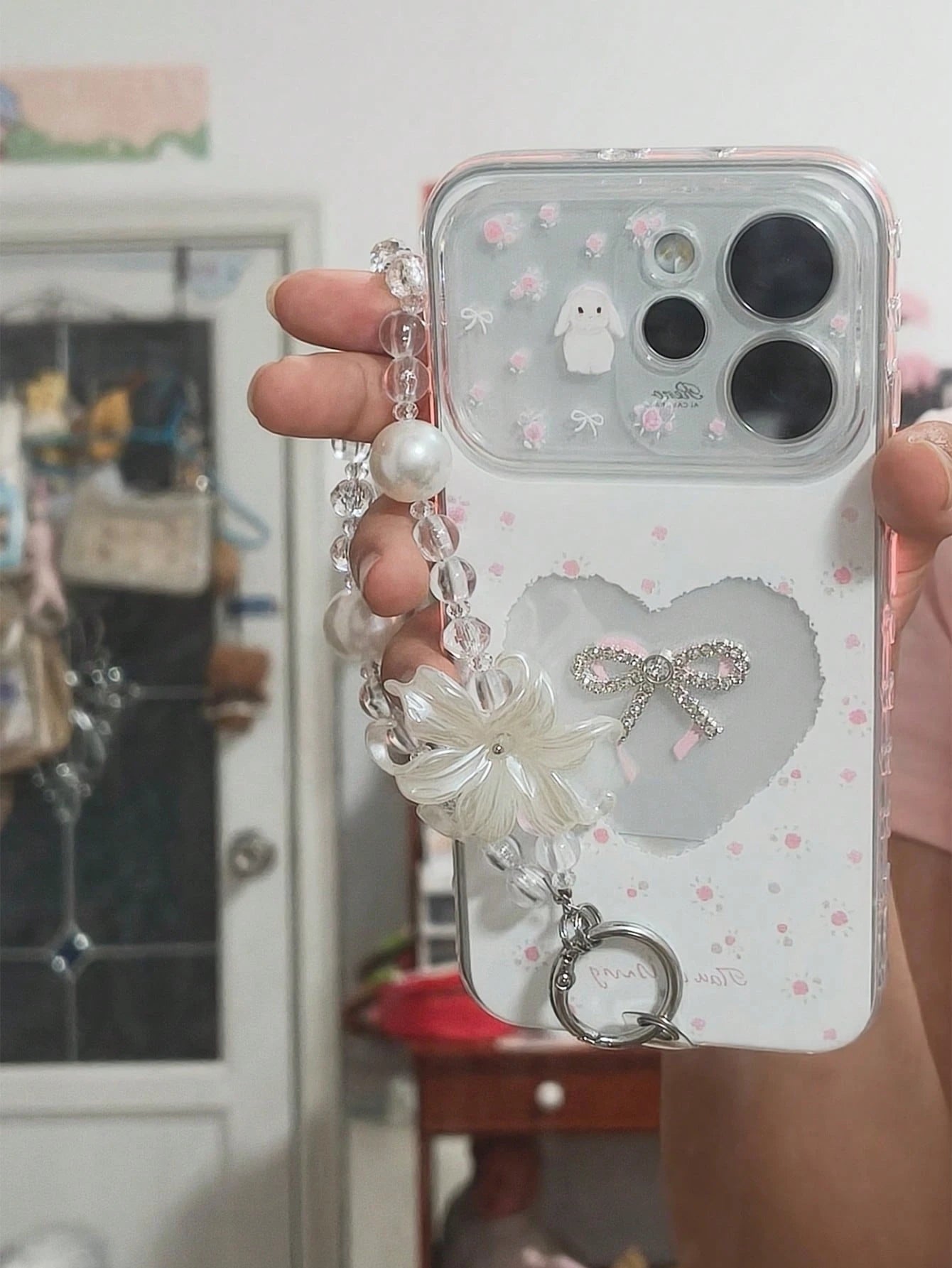 White Moonlight Lily Pearl Phone Case, Phone Chain Pendant, Digital Camera CCD Lanyard, Suitable For IPad Protective Case, Phone Accessory Strap, Bracelet Style Keychain, Phone Case Decorative Pendant