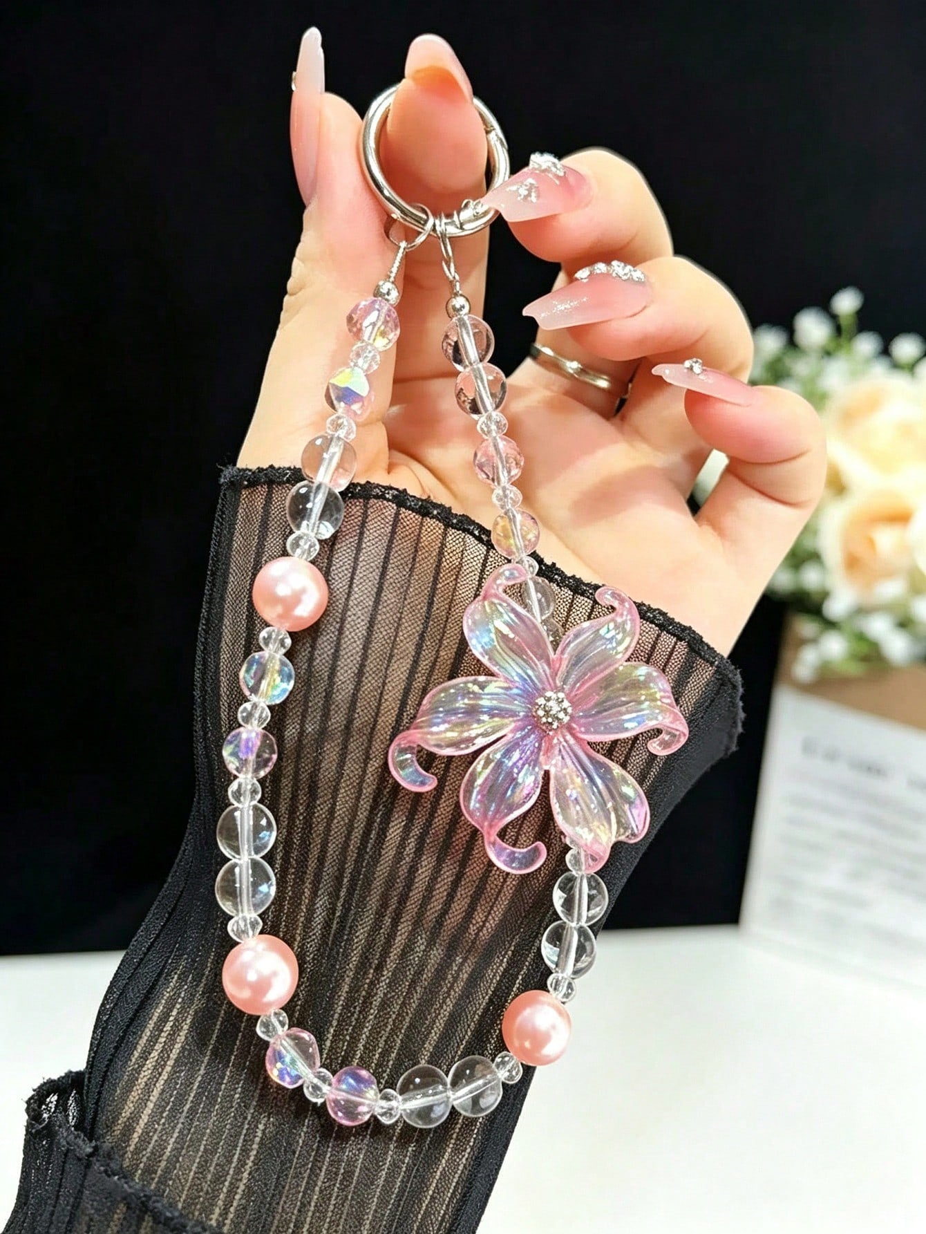 White Moonlight Lily Pearl Phone Case, Phone Chain Pendant, Digital Camera CCD Lanyard, Suitable For IPad Protective Case, Phone Accessory Strap, Bracelet Style Keychain, Phone Case Decorative Pendant