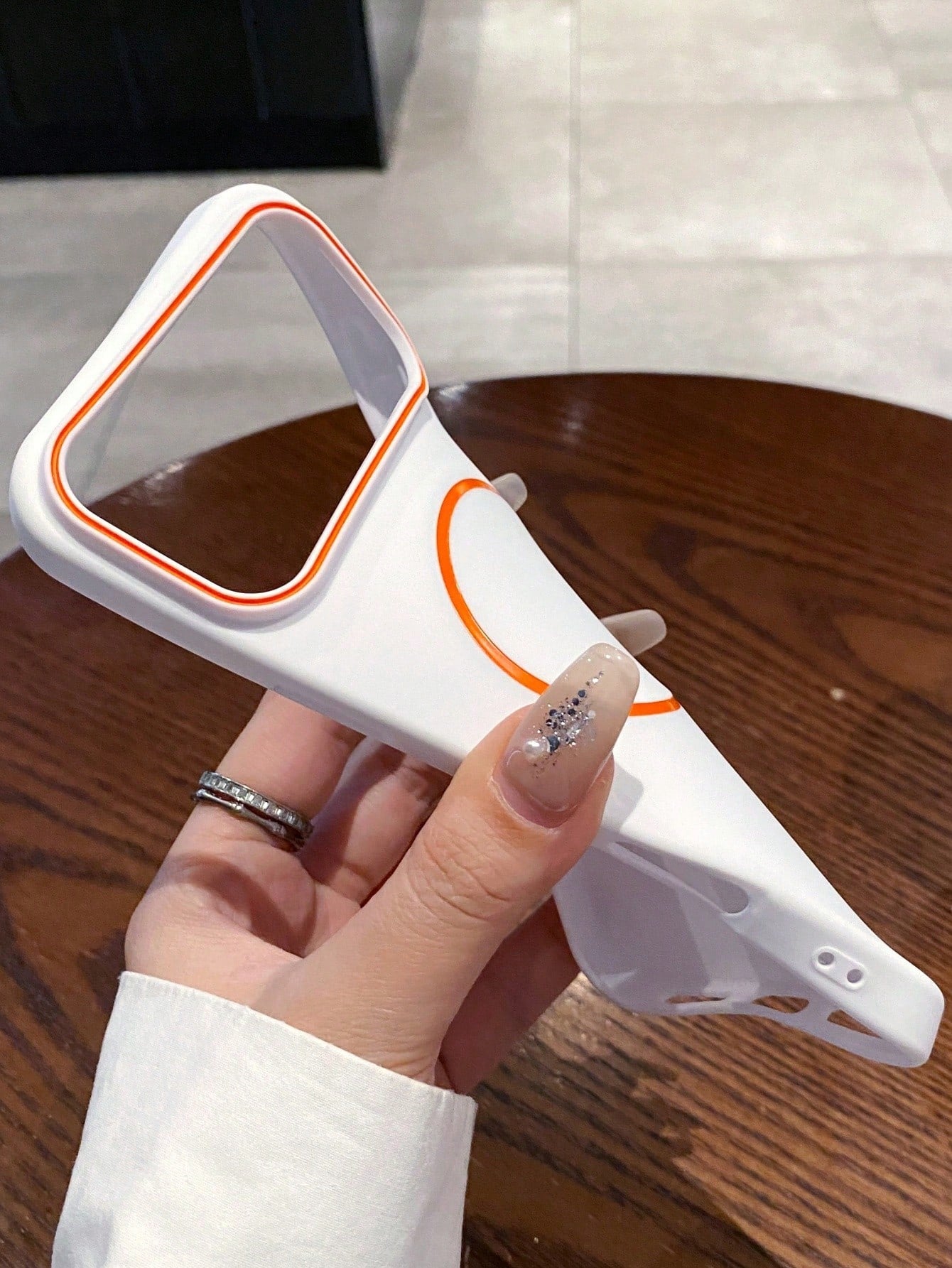White Orange Accent Ring Magnetic Silicone Minimalist Magnetic Silicone 1pc Matte Skin-Friendly Wireless Charging Magnetic Phone Case, Compatible With IPhone 17 Air 16 15 14 13 12 Pro Max Plus, Soft S
